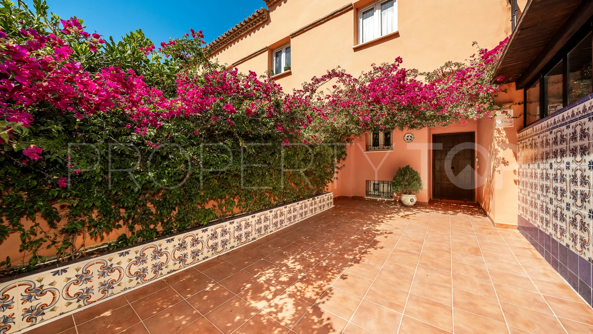 Adosado en venta en Guadalmina Baja