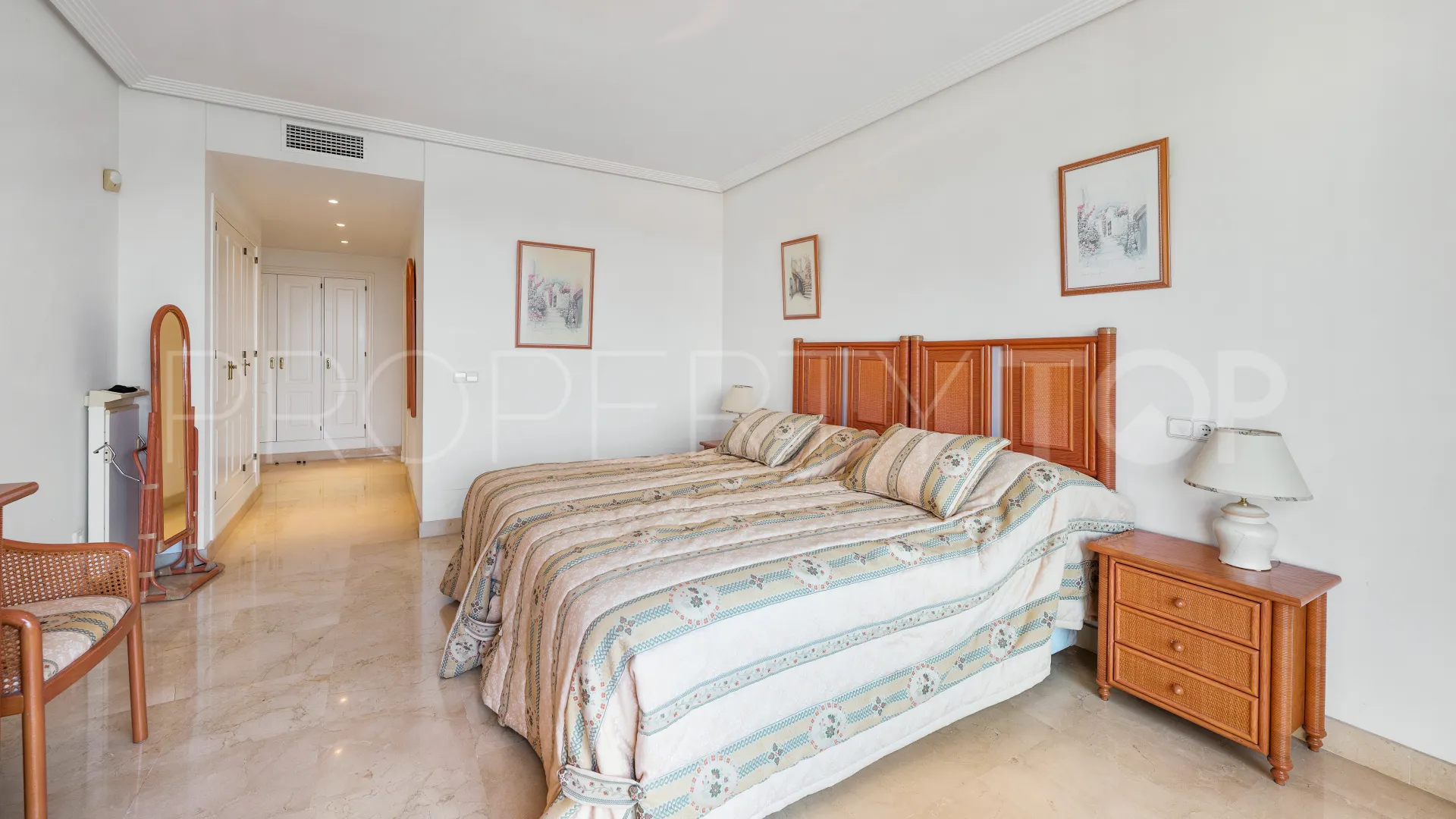 Los Arqueros, Ático a la venta con 3 dormitorios