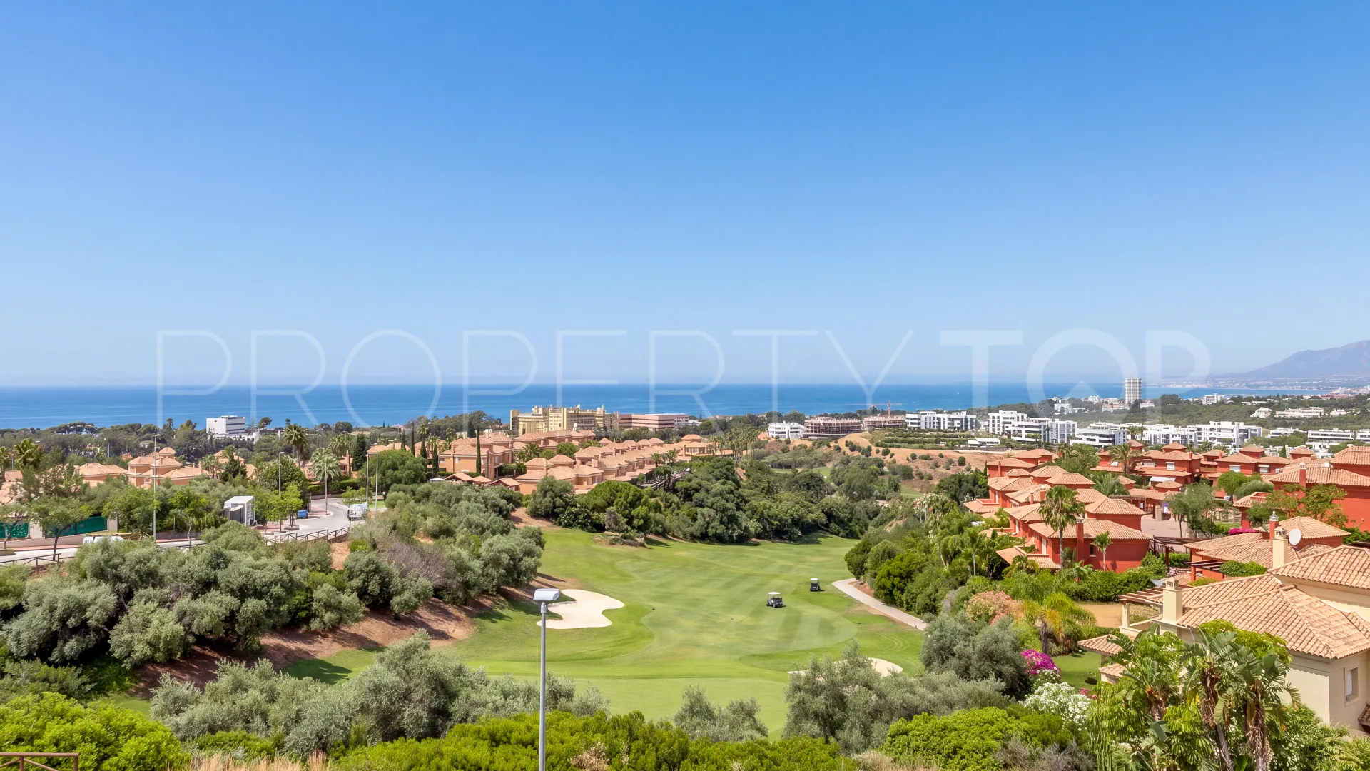 Adosado en venta con 3 dormitorios en Los Monteros