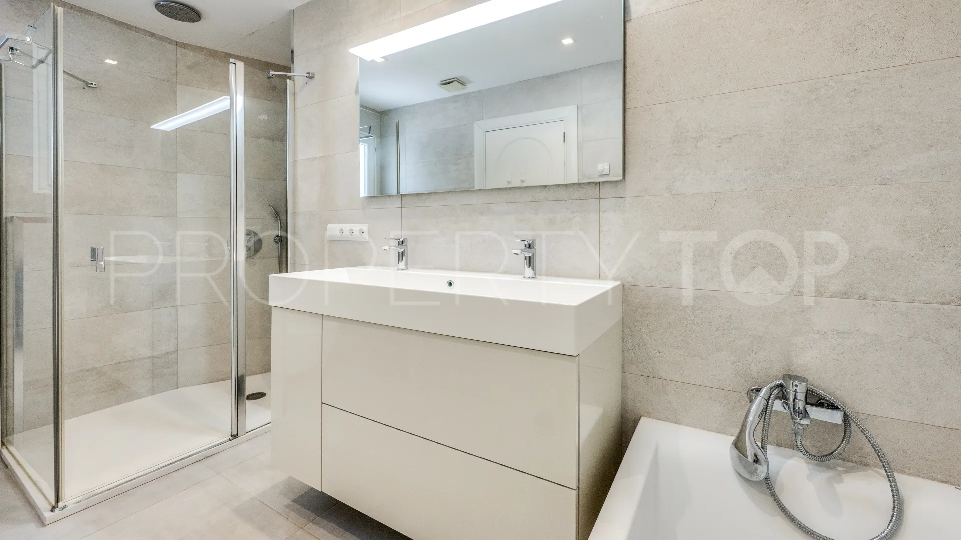 Villa with 4 bedrooms for sale in Marbesa