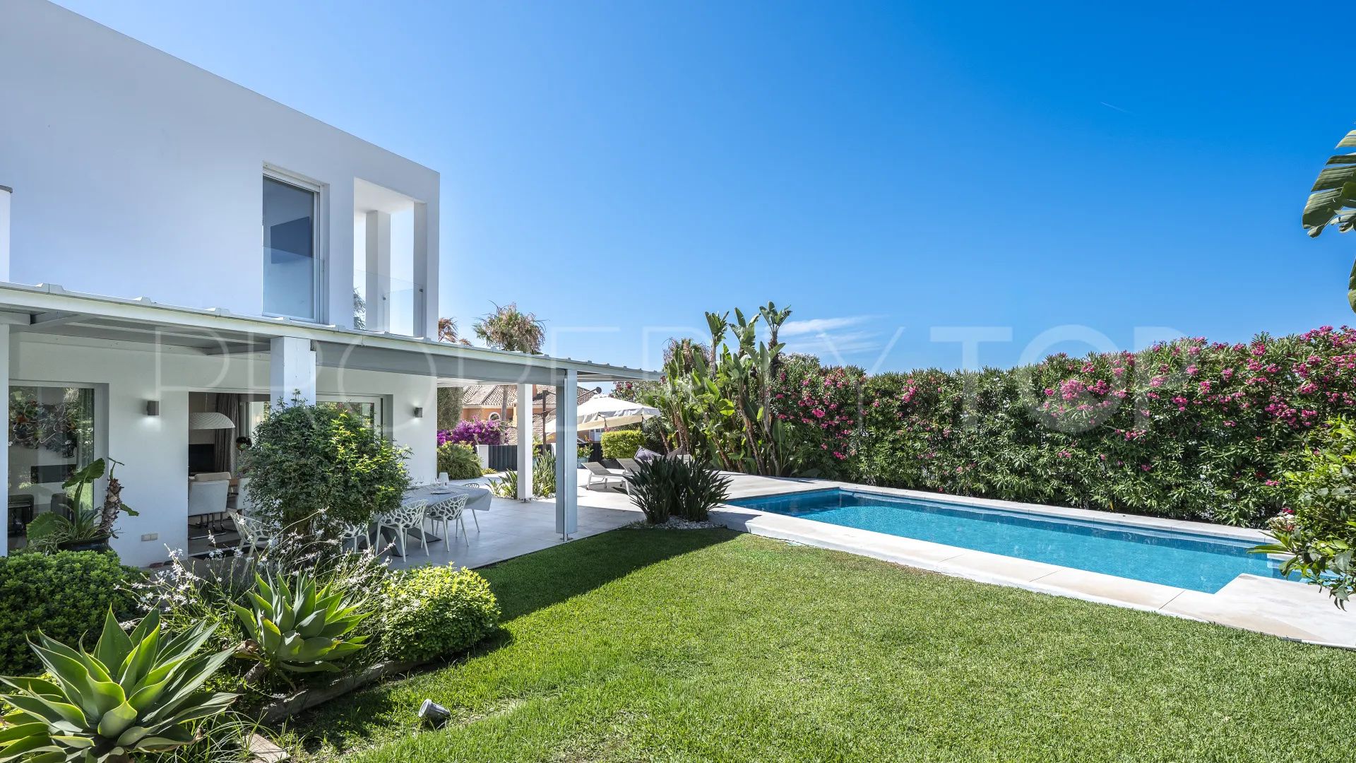 Villa with 4 bedrooms for sale in Marbesa