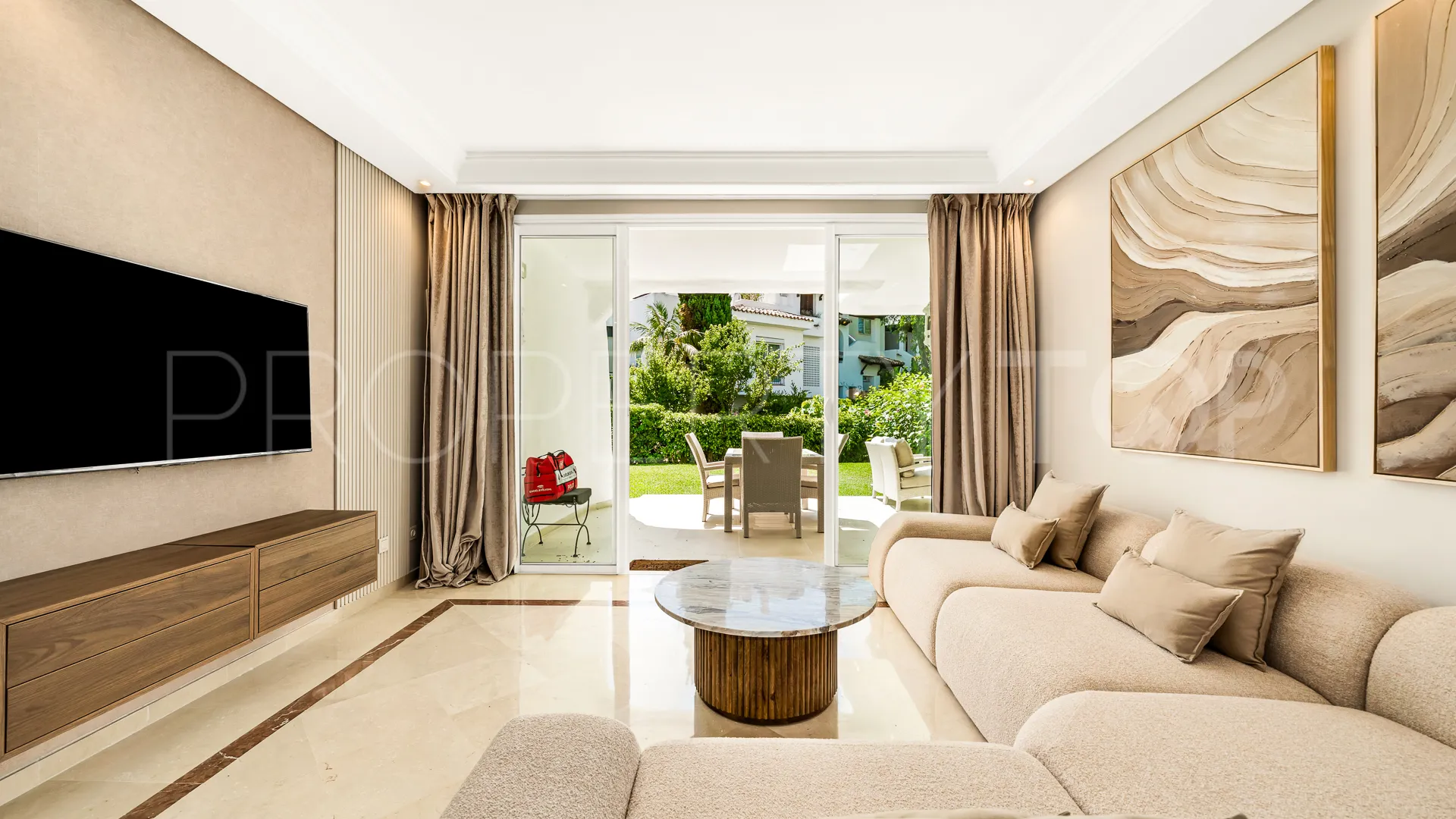Ground floor apartment for sale in Marbella - Puerto Banus