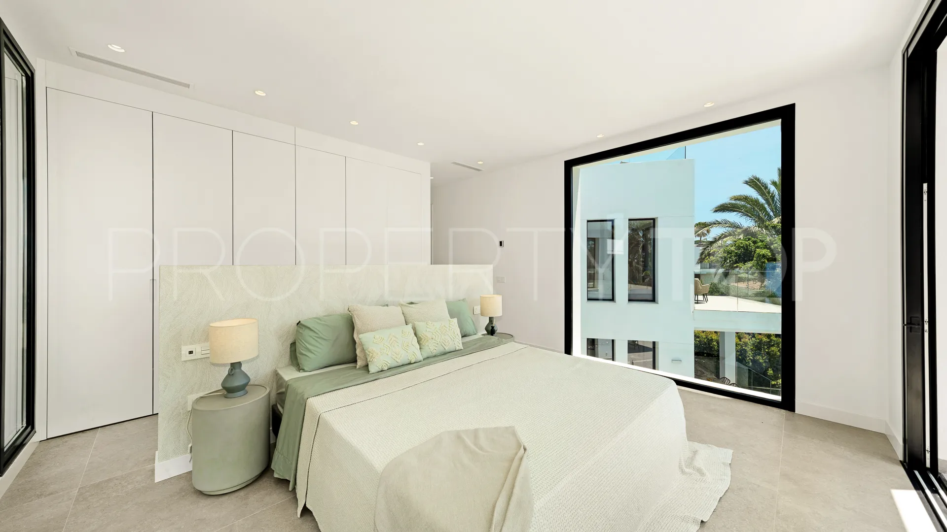 Villa en venta en Marbesa con 5 dormitorios