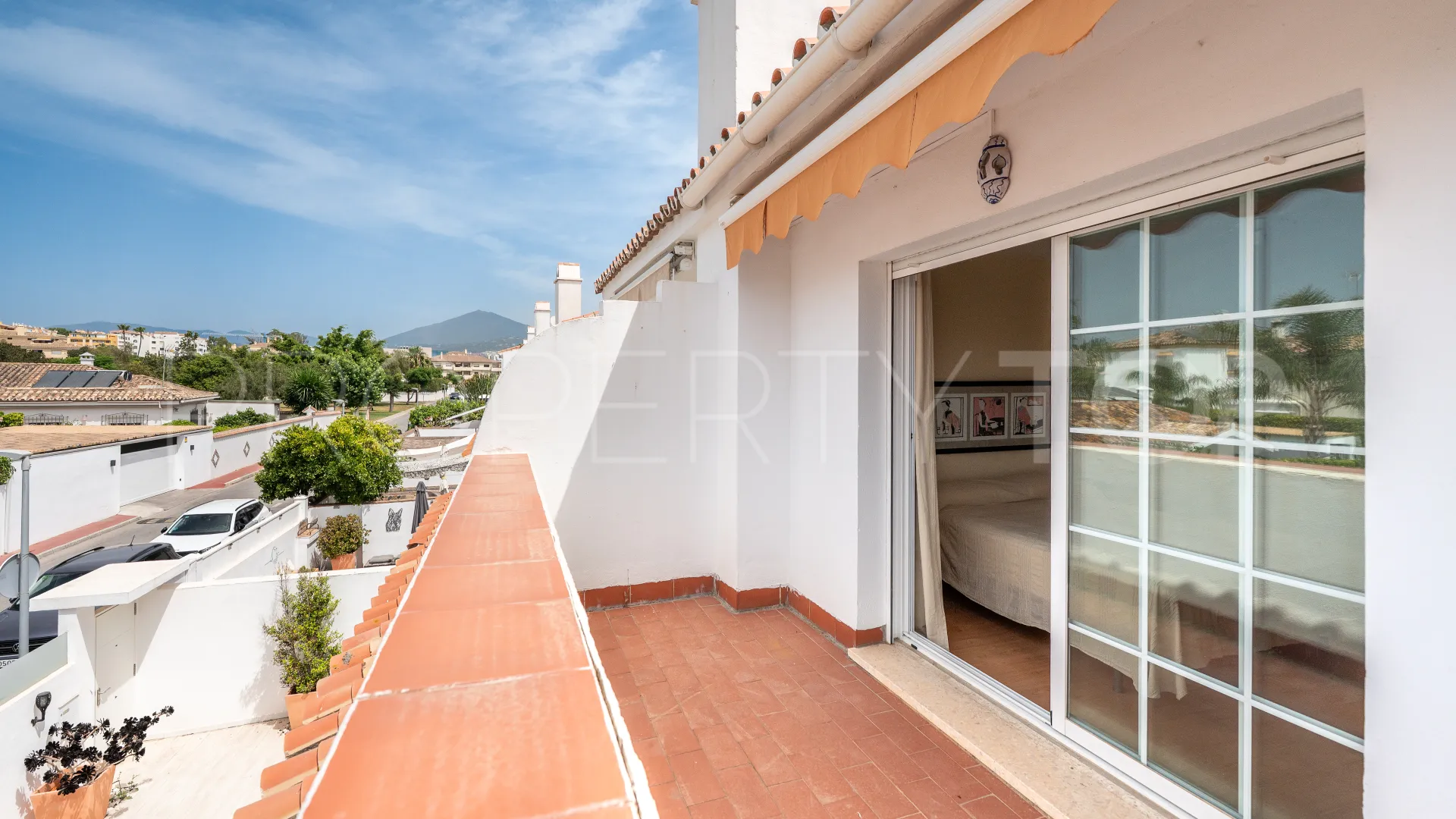 Town house for sale in San Pedro Playa