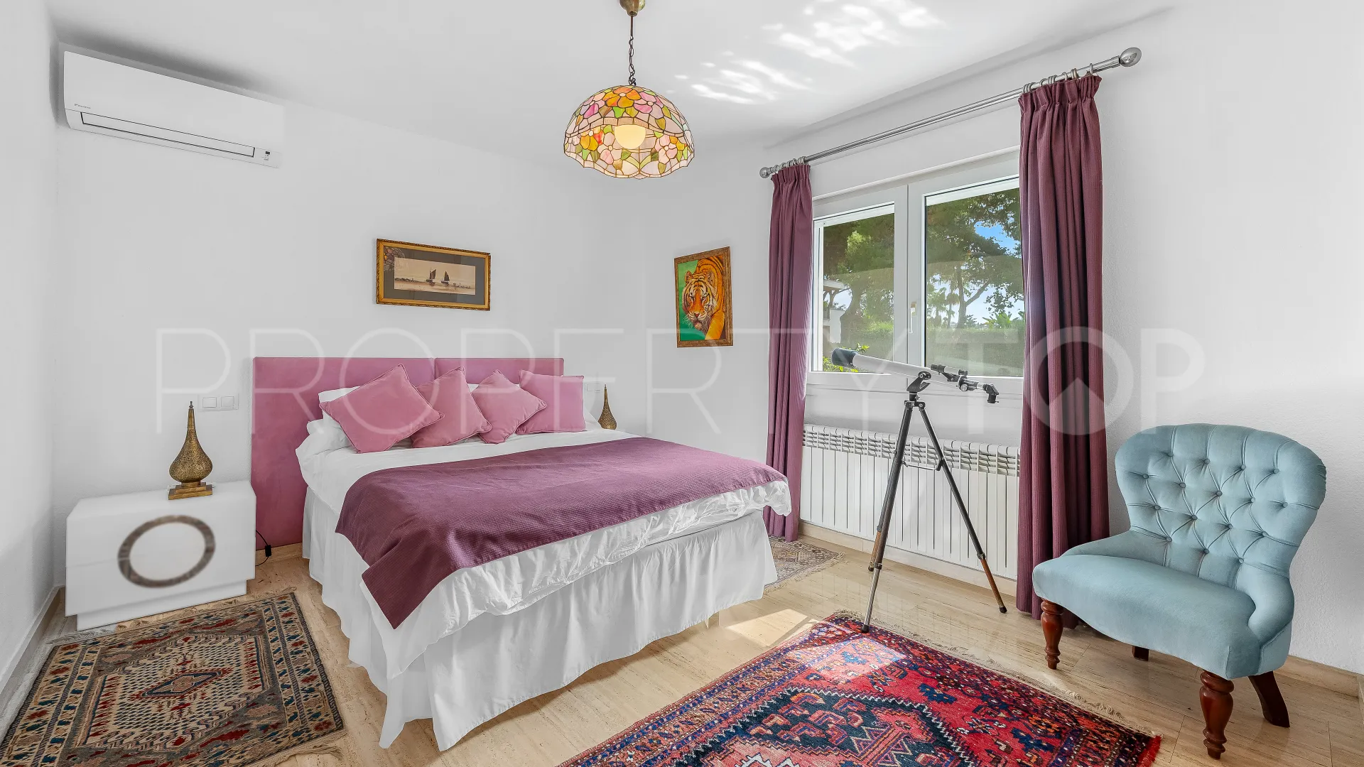 Buy house in Marbesa