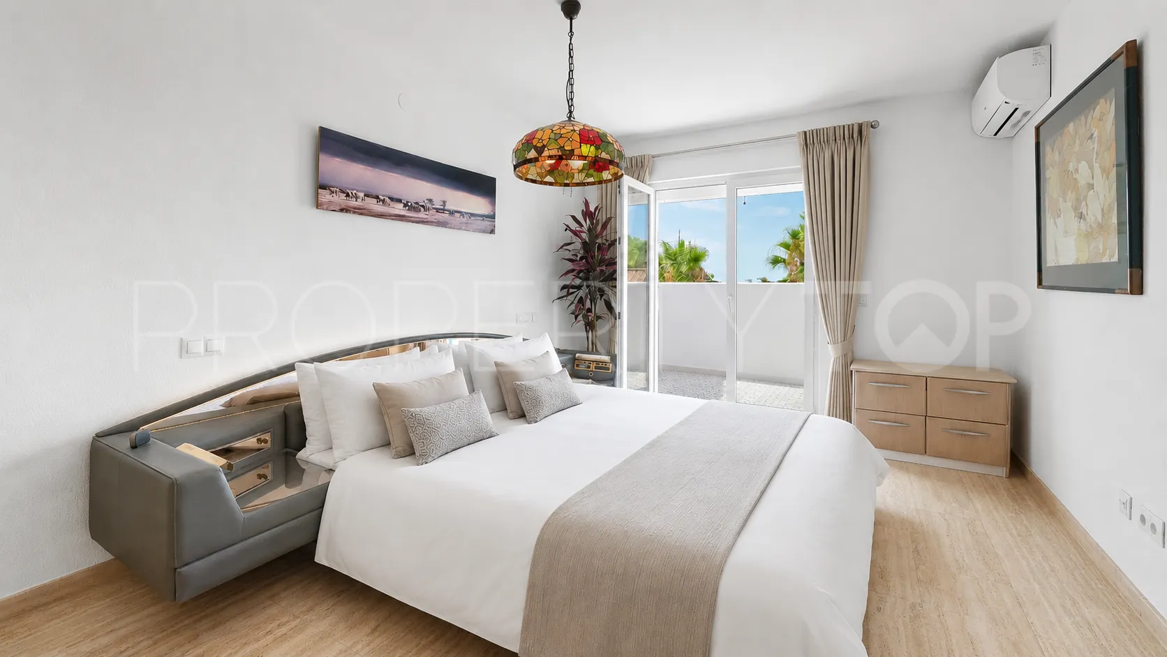 Buy house in Marbesa