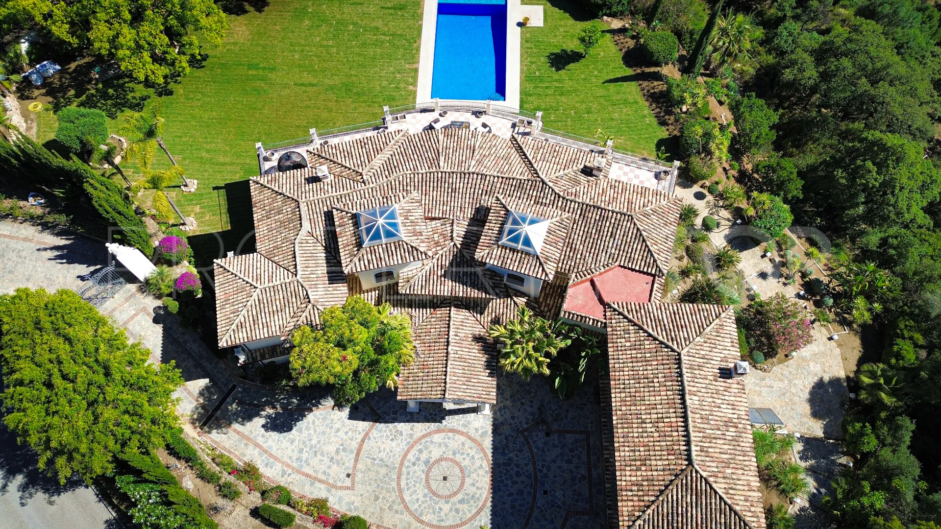 For sale villa with 7 bedrooms in La Zagaleta