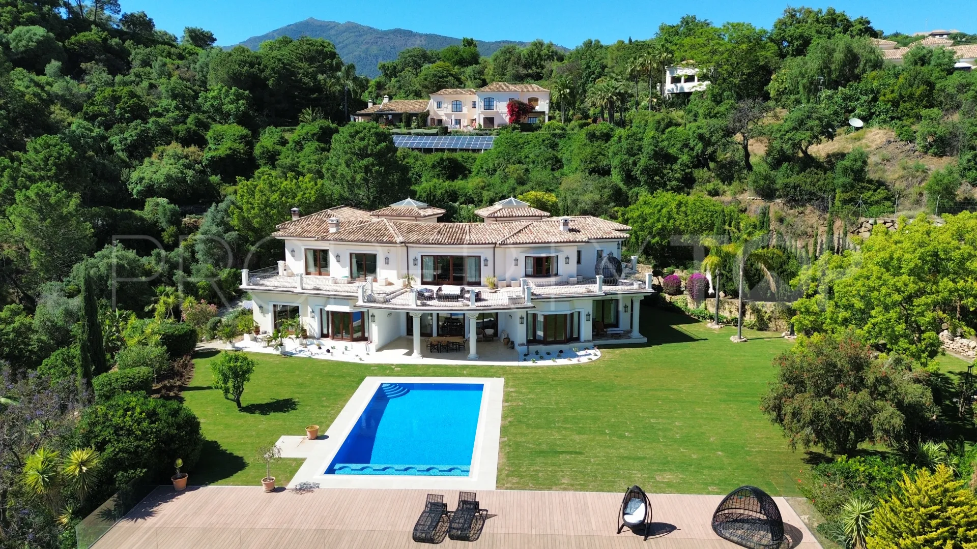 For sale villa with 7 bedrooms in La Zagaleta