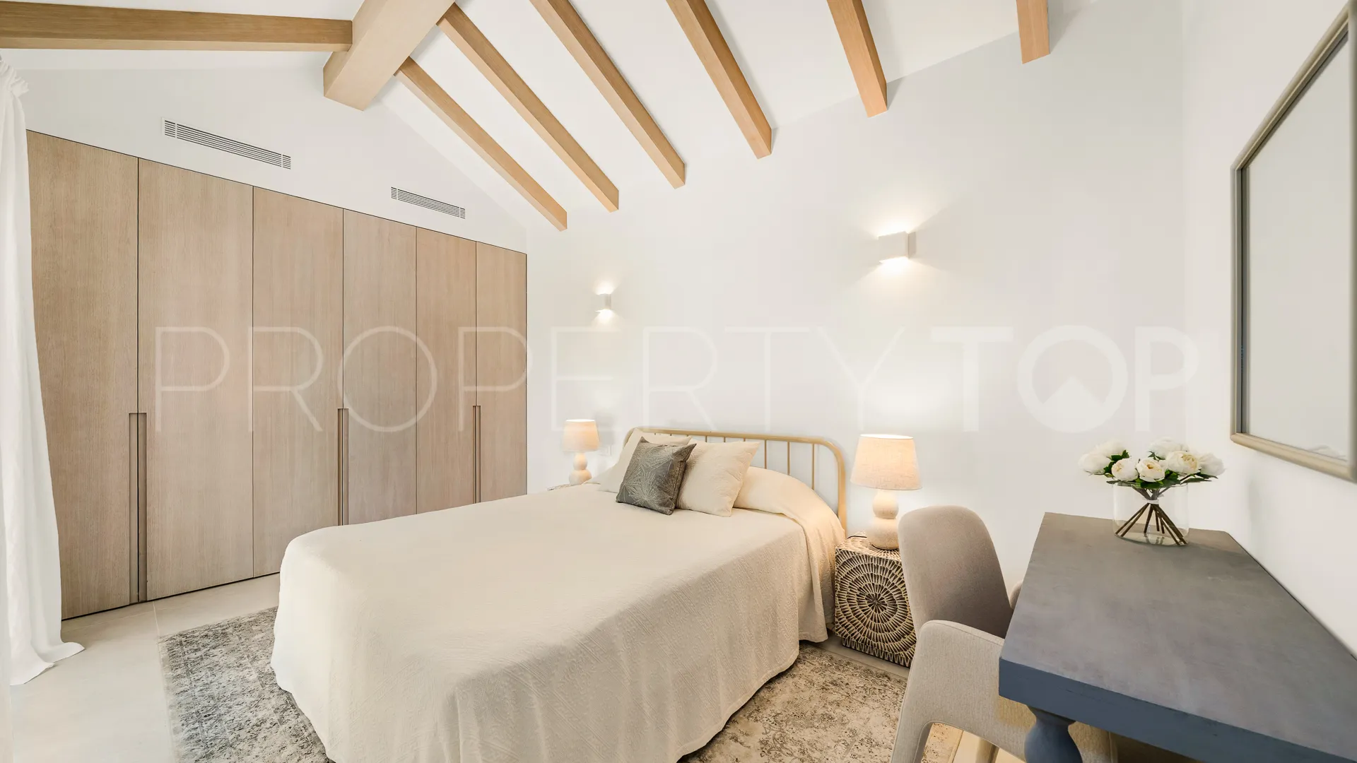 Villa a la venta en Guadalmina Alta con 3 dormitorios