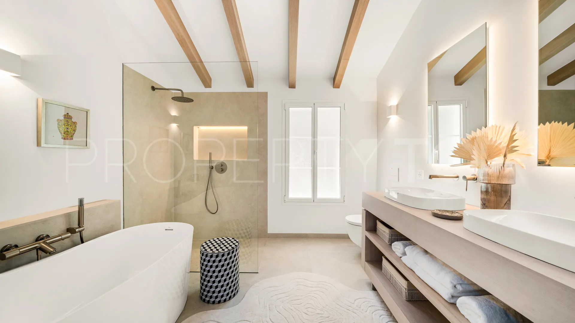 Villa a la venta en Guadalmina Alta con 3 dormitorios