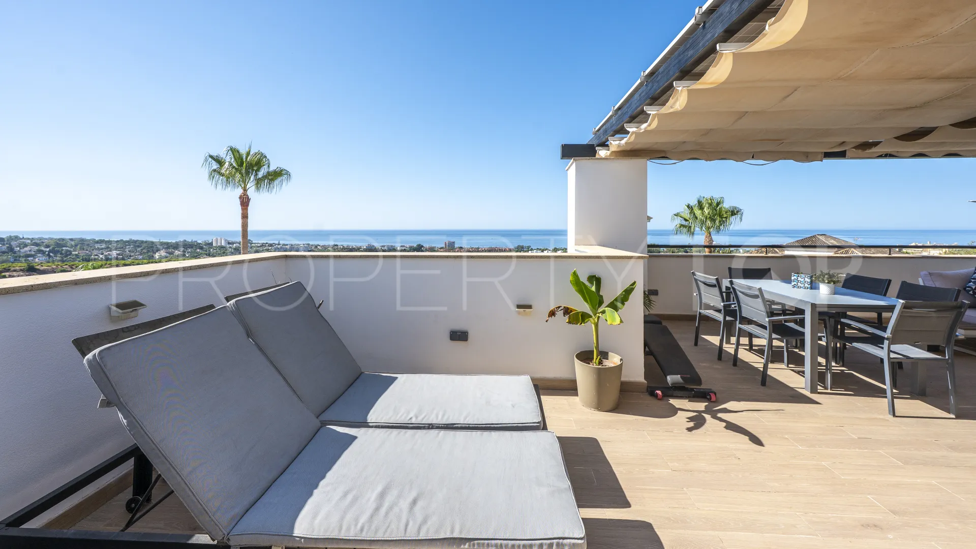 3 bedrooms town house in Los Monteros for sale