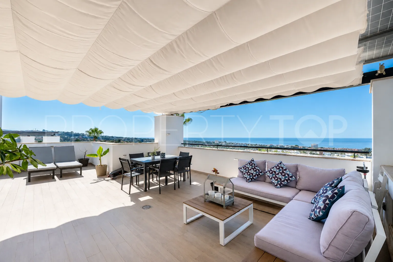 3 bedrooms town house in Los Monteros for sale