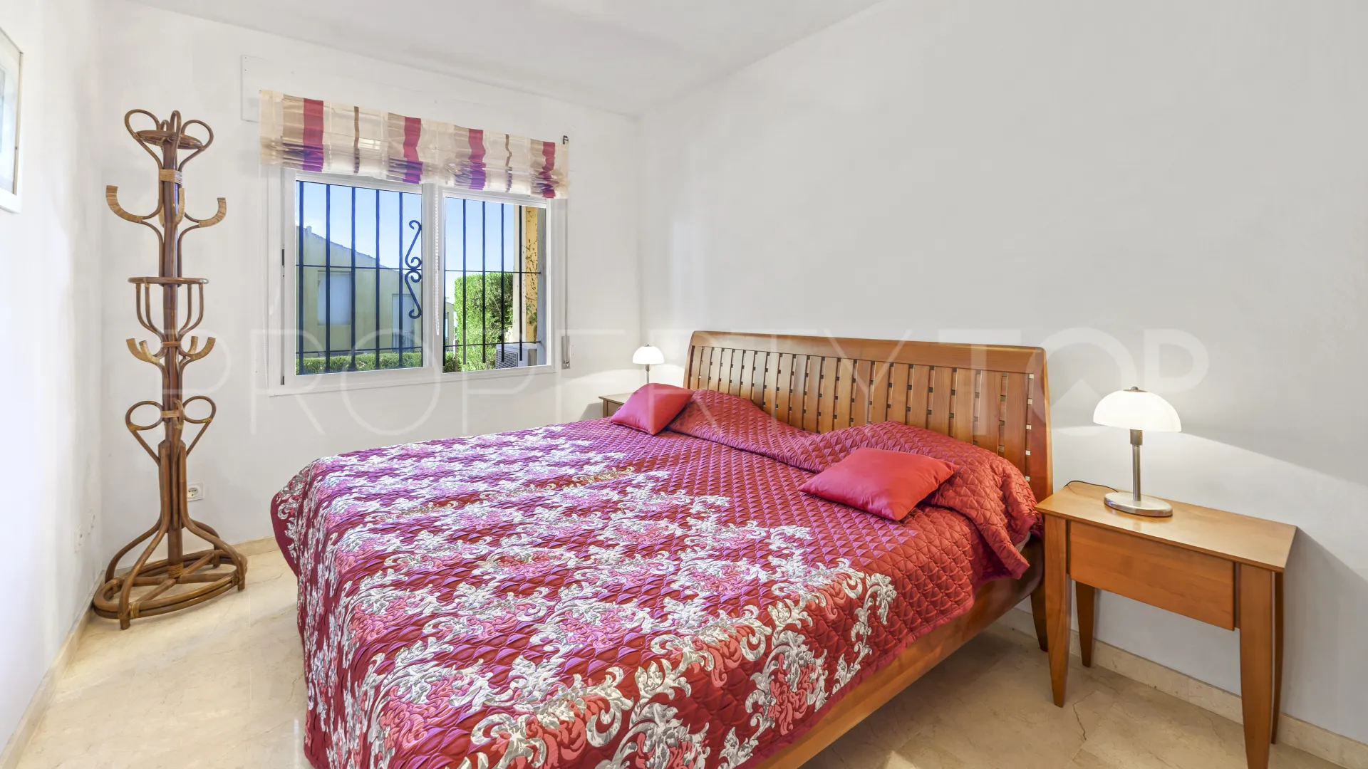 Comprar apartamento planta baja en Las Chapas