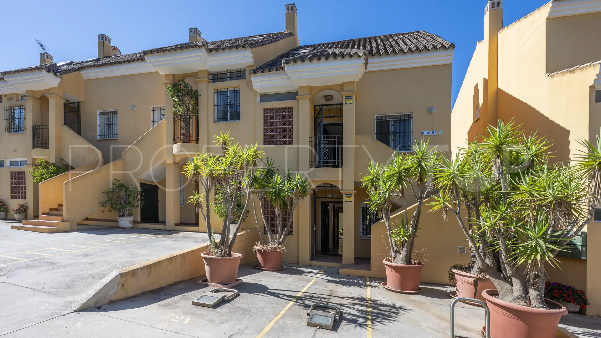 Comprar apartamento planta baja en Las Chapas