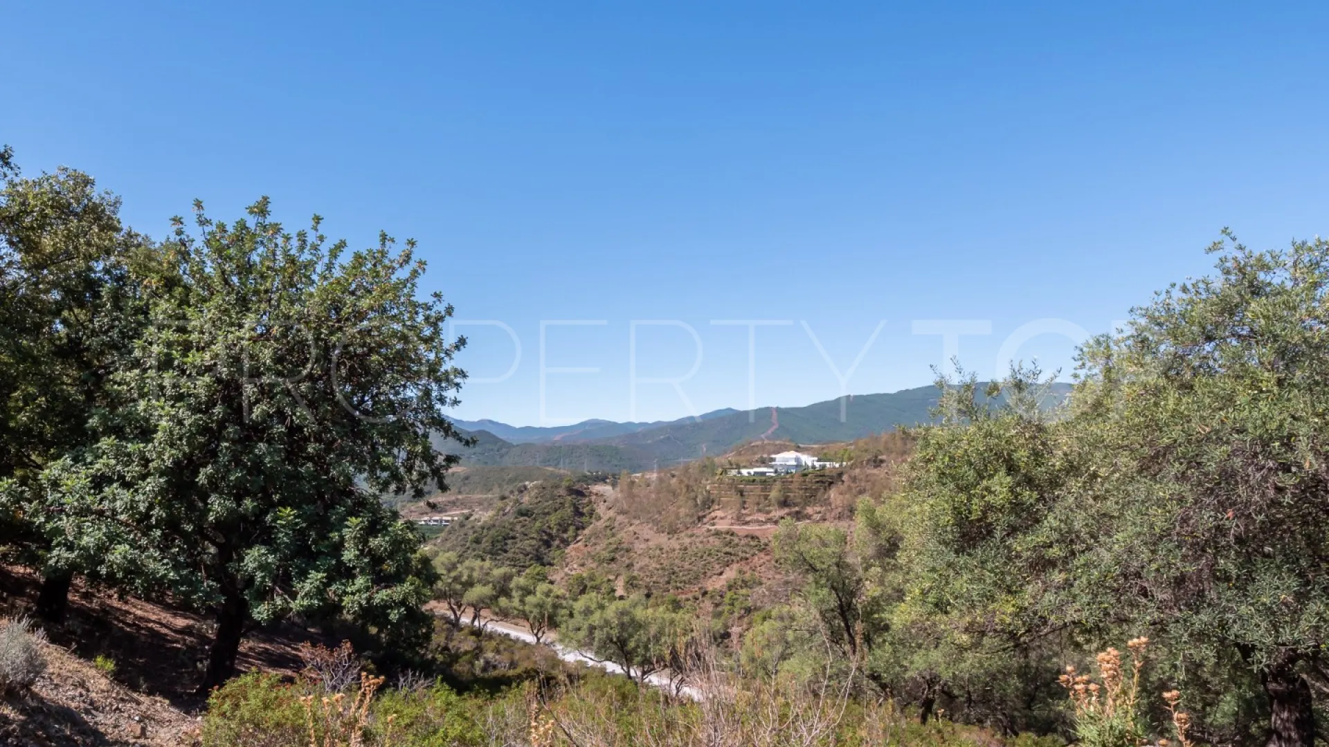 Plot in La Zagaleta for sale