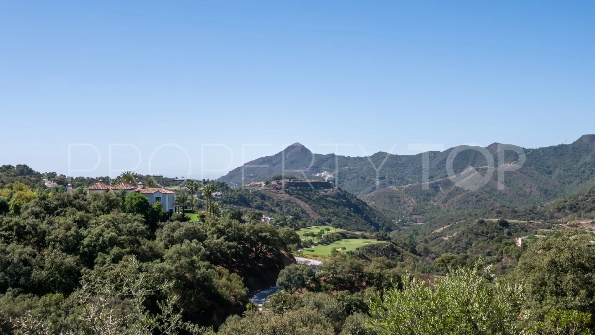 Plot in La Zagaleta for sale