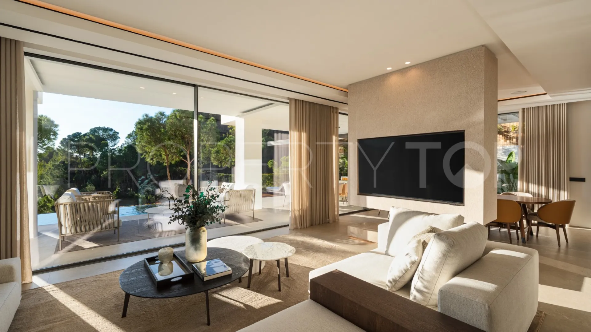 Villa a la venta en La Quinta de 6 dormitorios