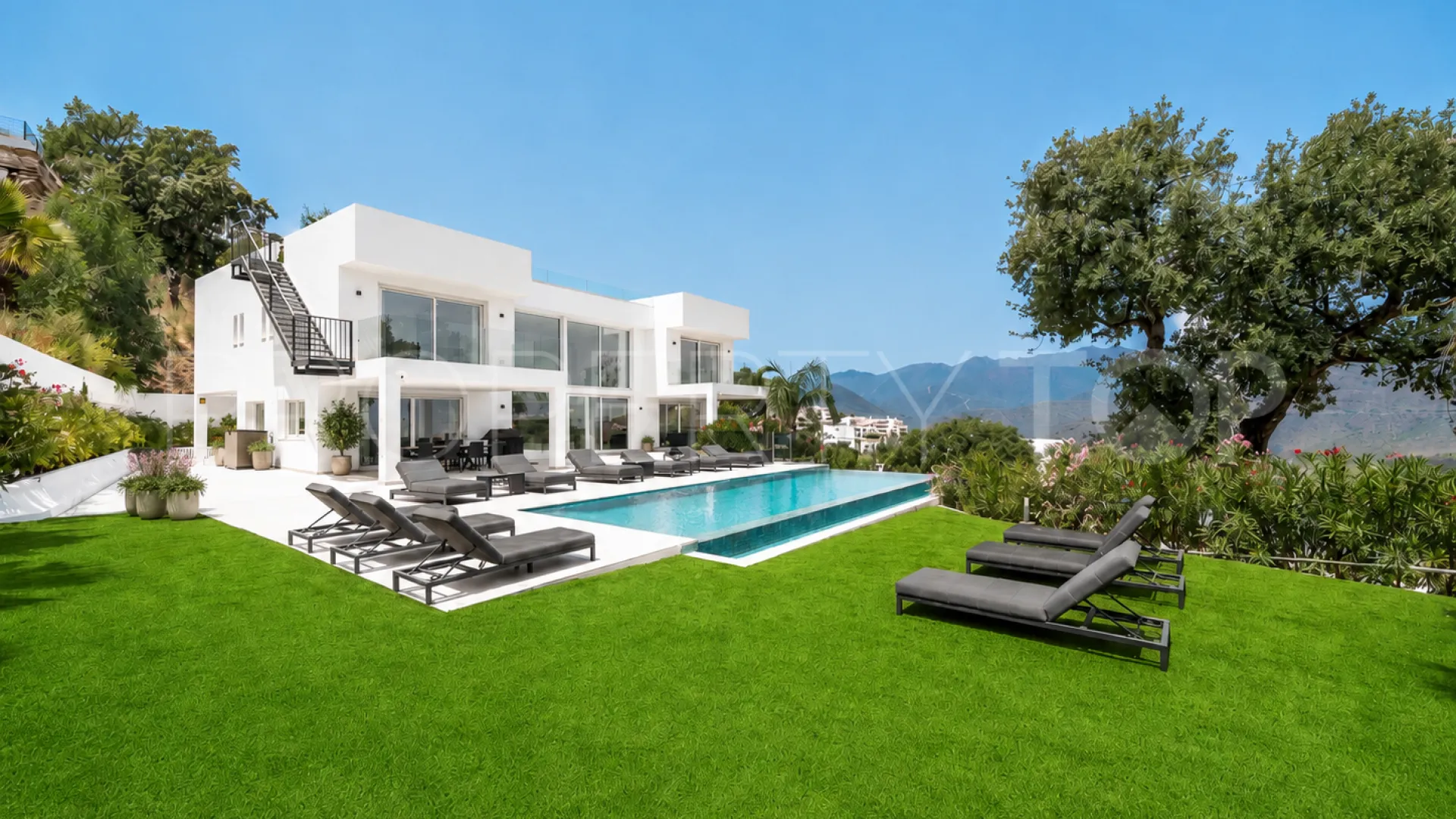 Villa for sale in La Mairena