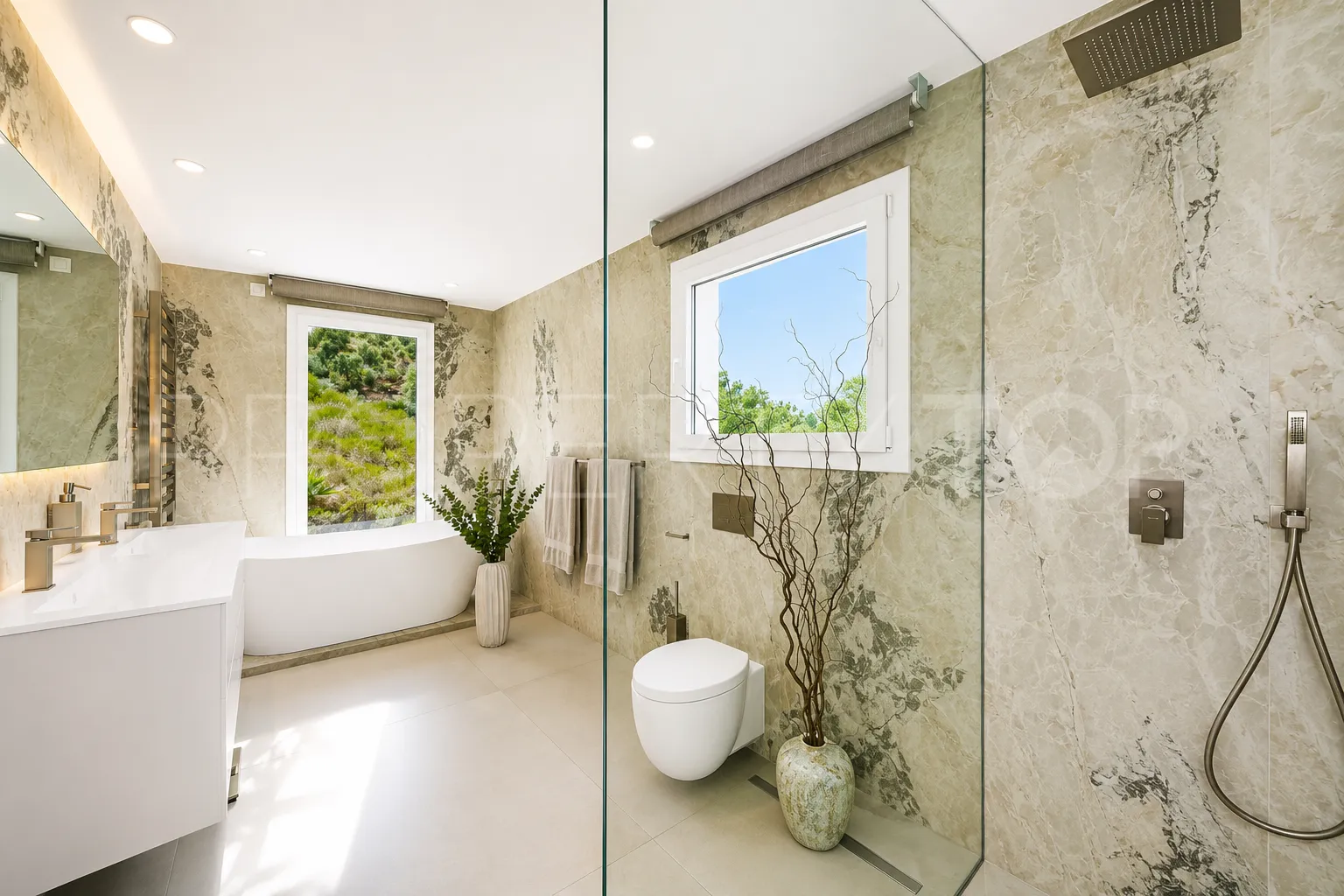 Villa for sale in La Mairena