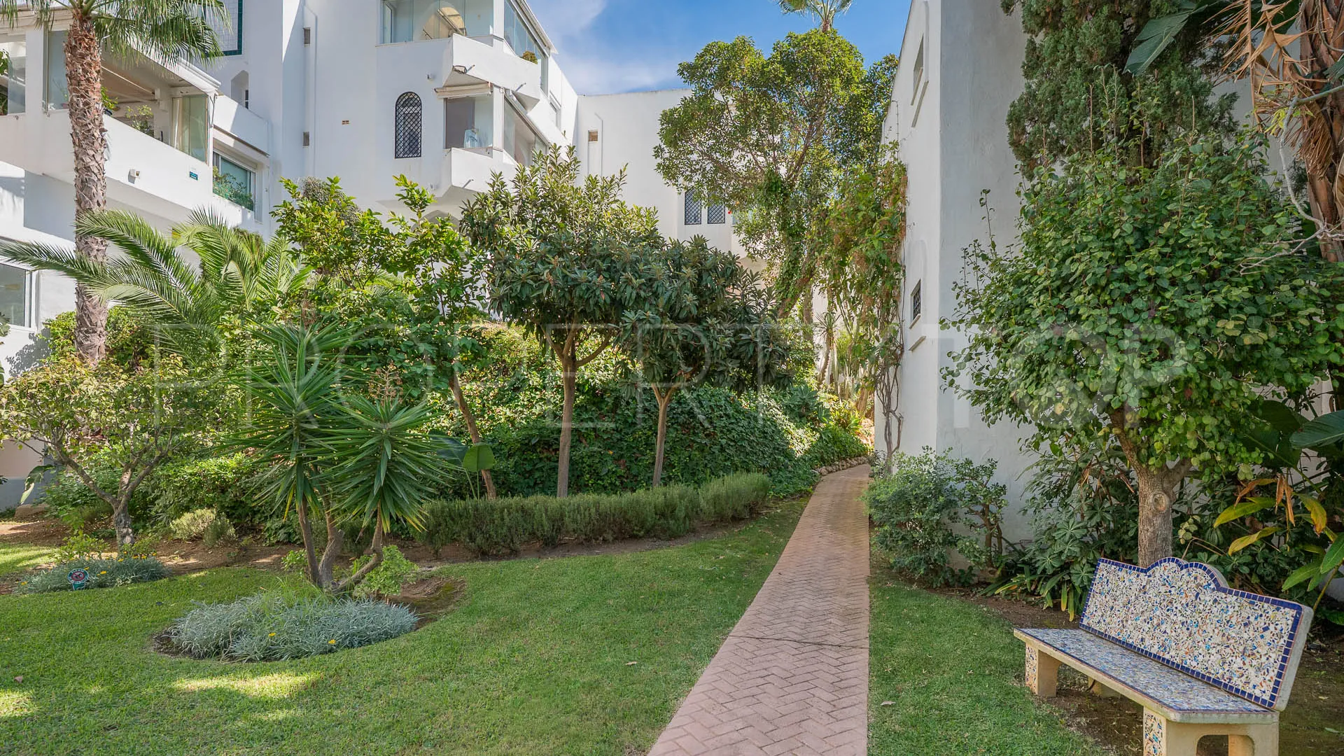 Cabopino, apartamento de 2 dormitorios en venta