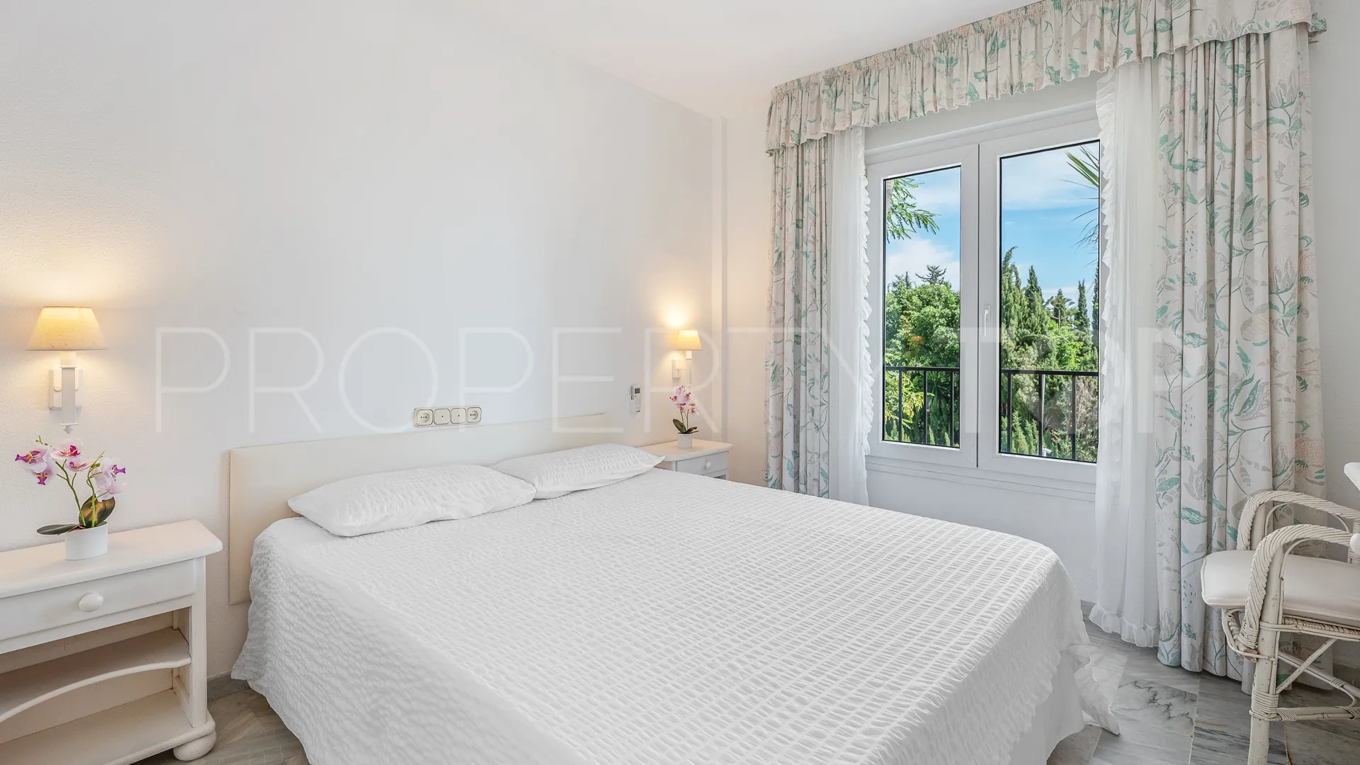 Cabopino, apartamento de 2 dormitorios en venta