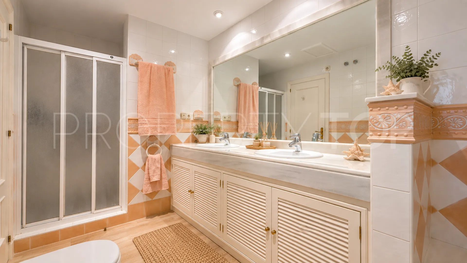 Apartment for sale in Elviria
