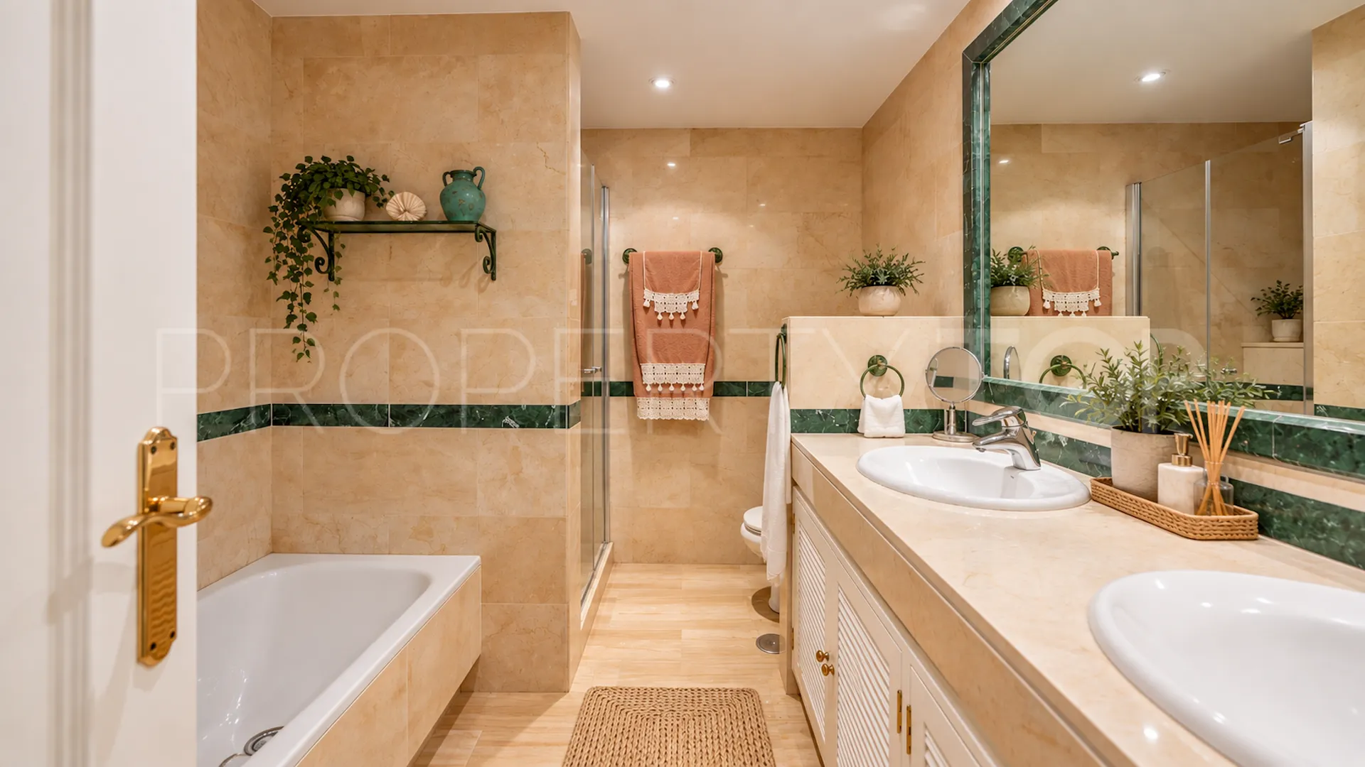 Apartment for sale in Elviria