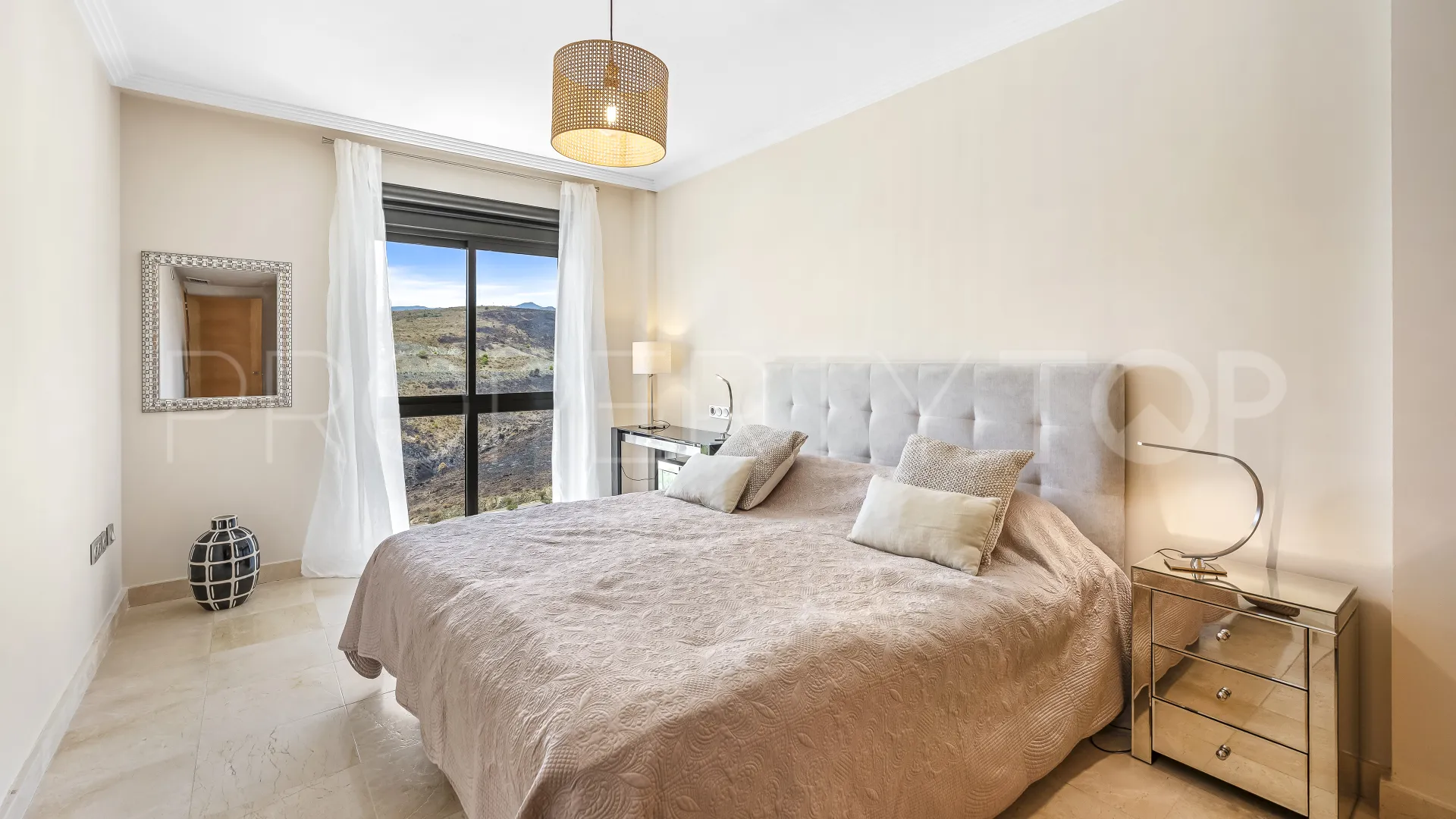 Se vende apartamento en Los Flamingos Golf