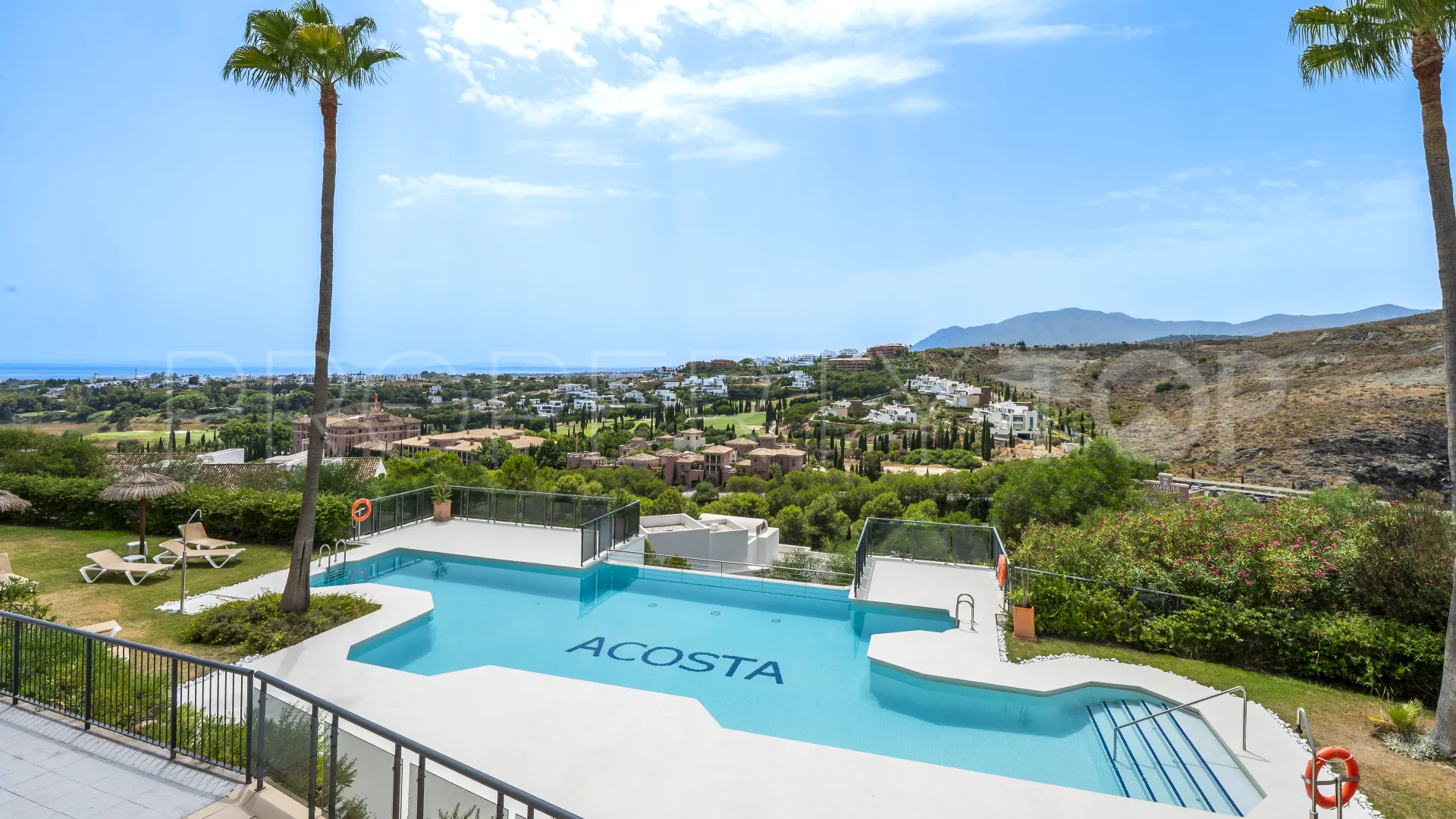 Se vende apartamento en Los Flamingos Golf