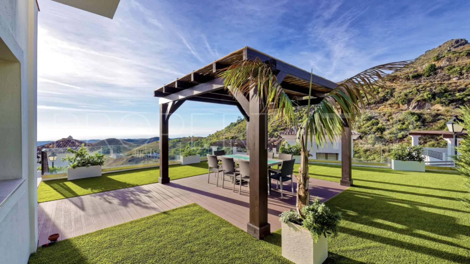For sale villa in Benahavis Centro