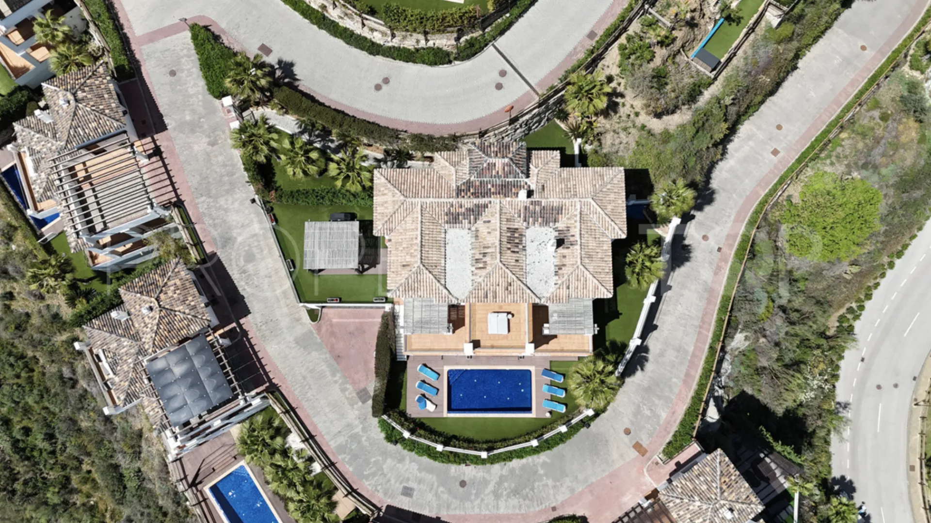 For sale villa in Benahavis Centro
