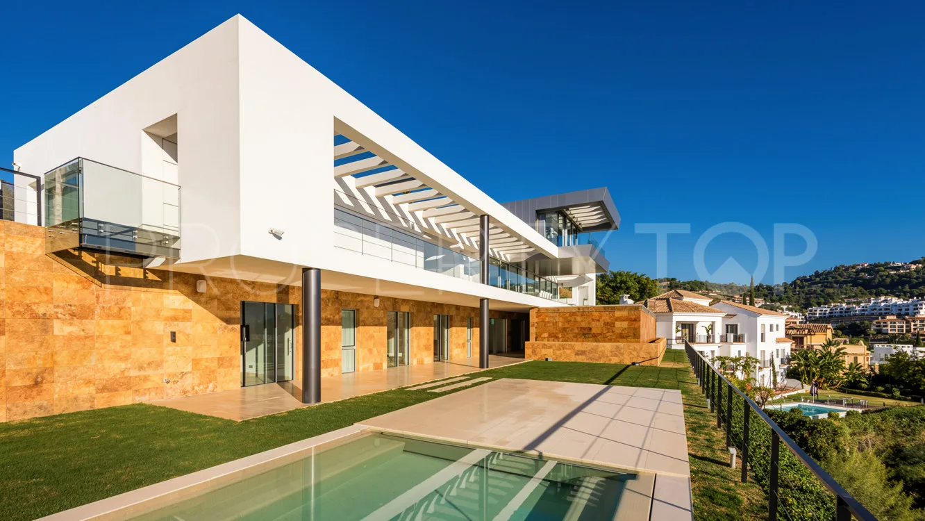 Se vende villa en Los Arqueros con 4 dormitorios