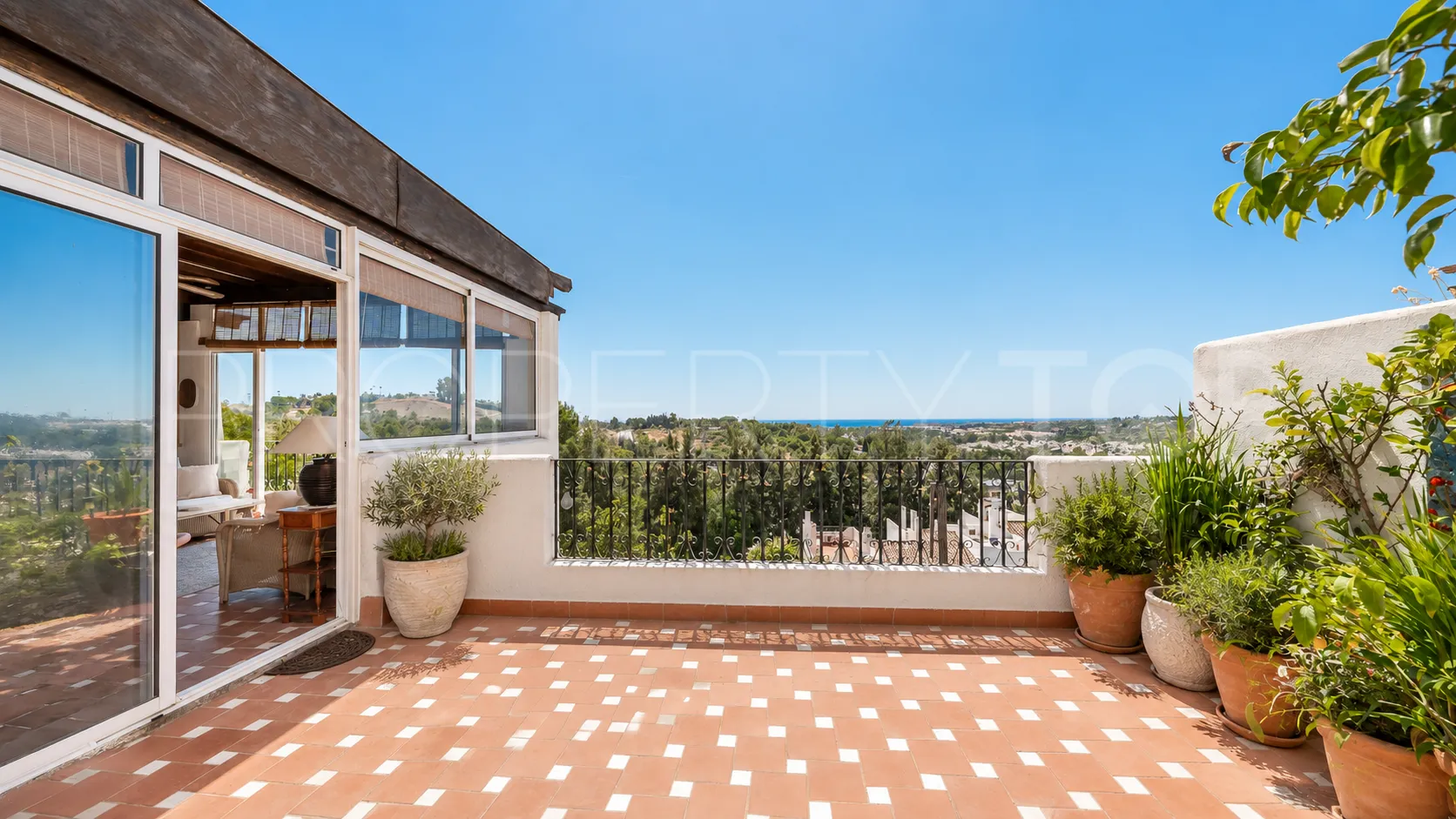For sale duplex penthouse in Golden Mile