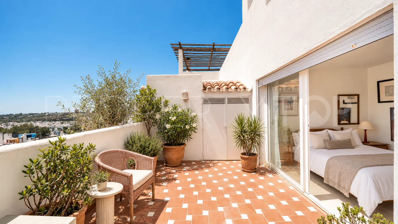 For sale duplex penthouse in Golden Mile