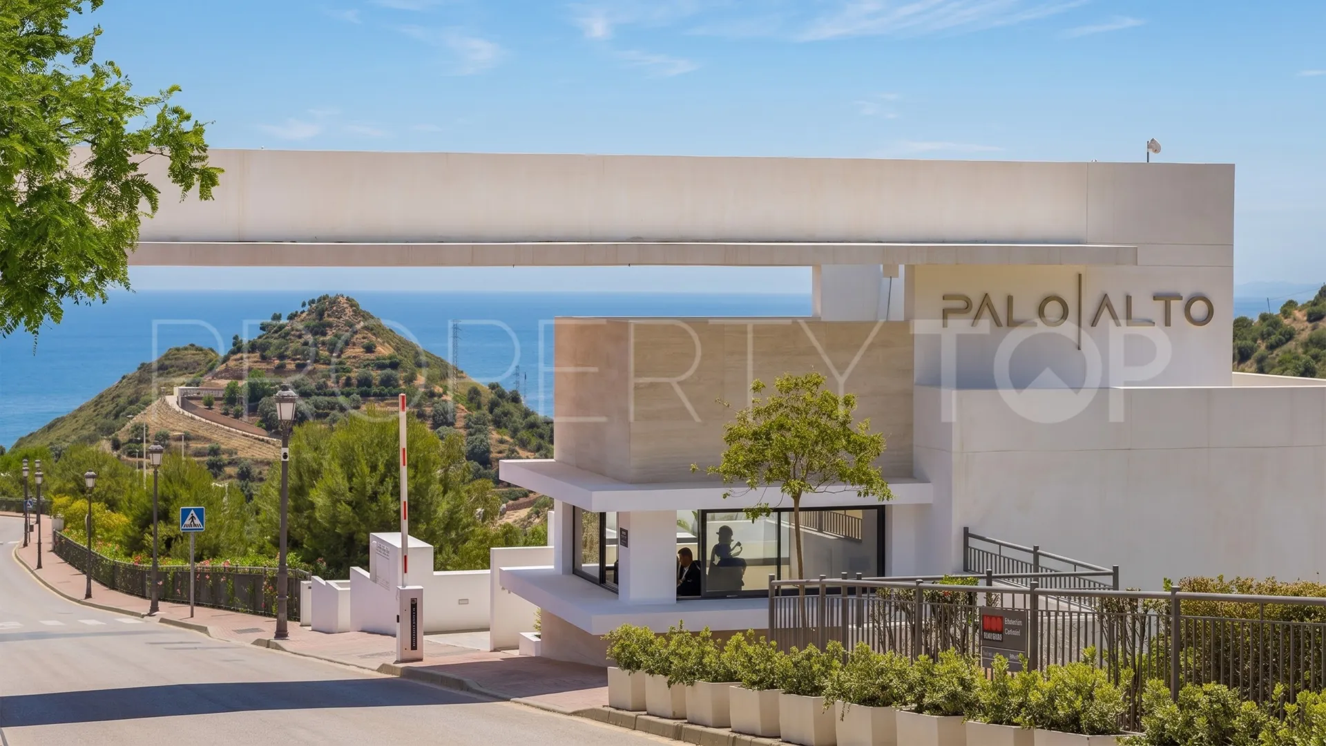 Buy 5 bedrooms villa in Palo Alto