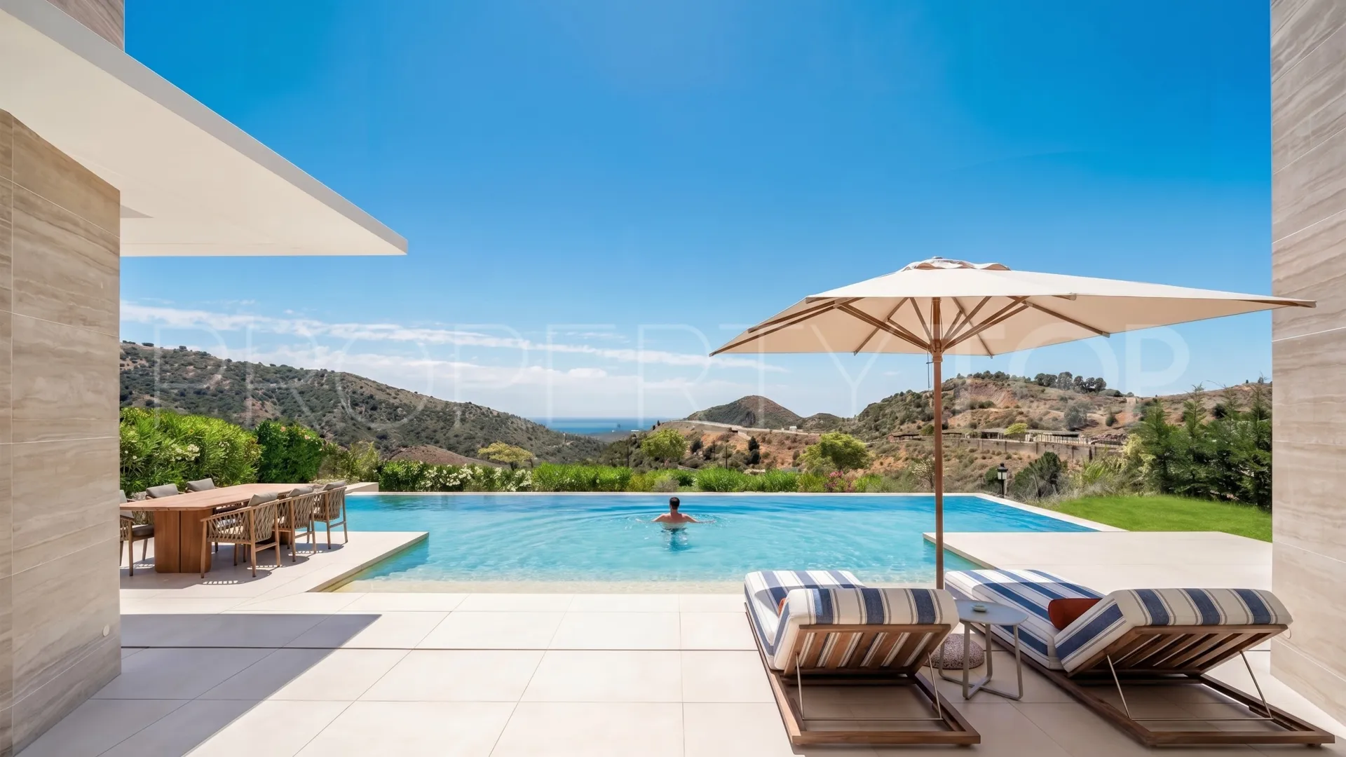 Buy 5 bedrooms villa in Palo Alto