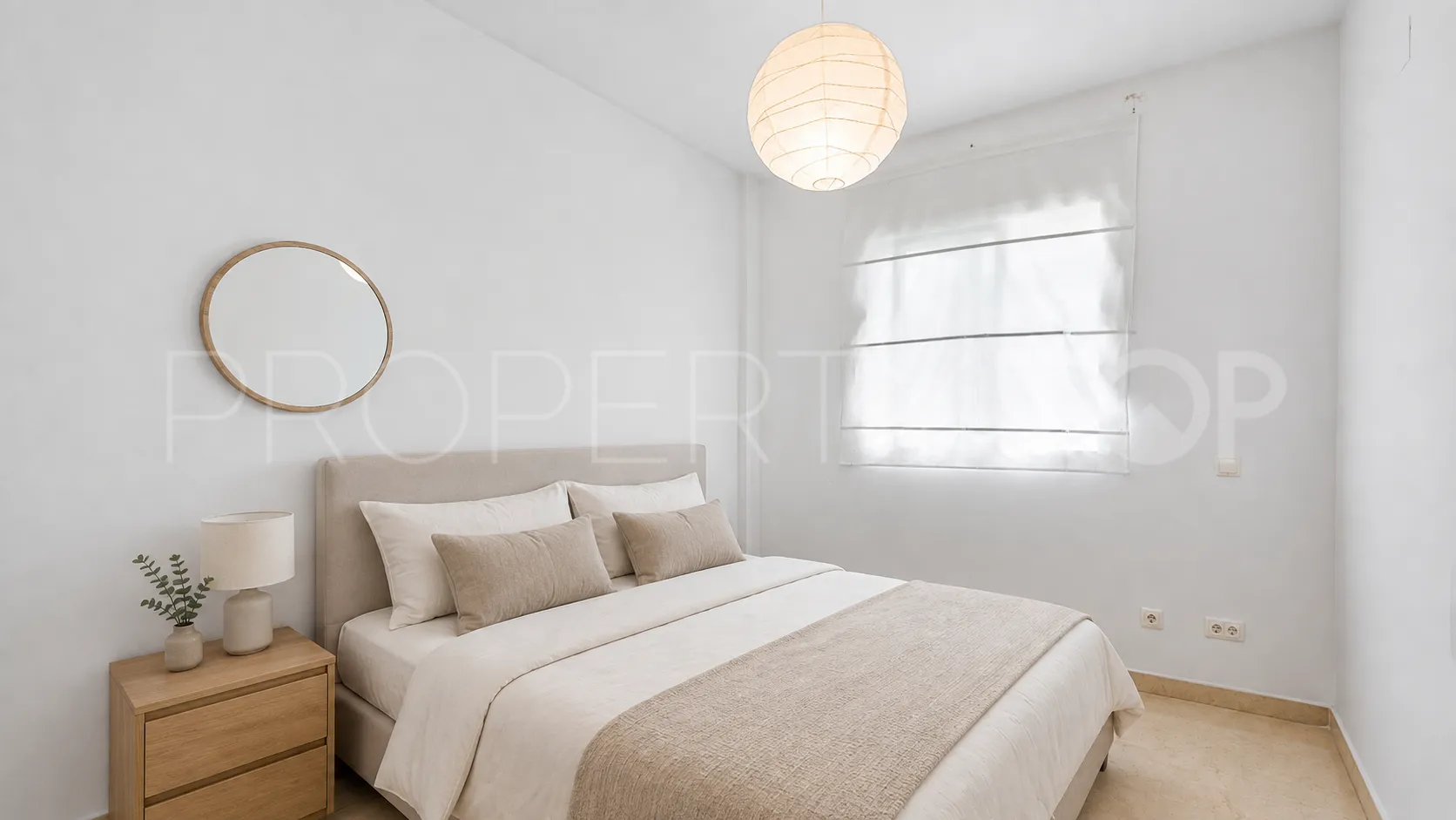 Apartamento en venta en Elviria