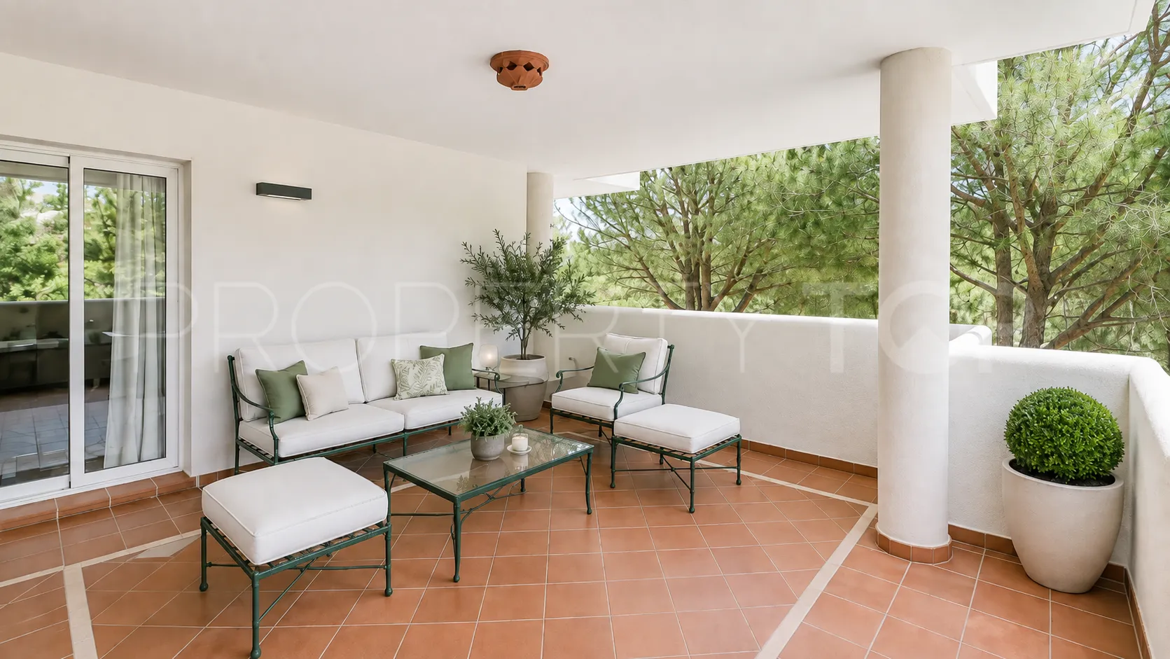 Apartamento en venta en Elviria
