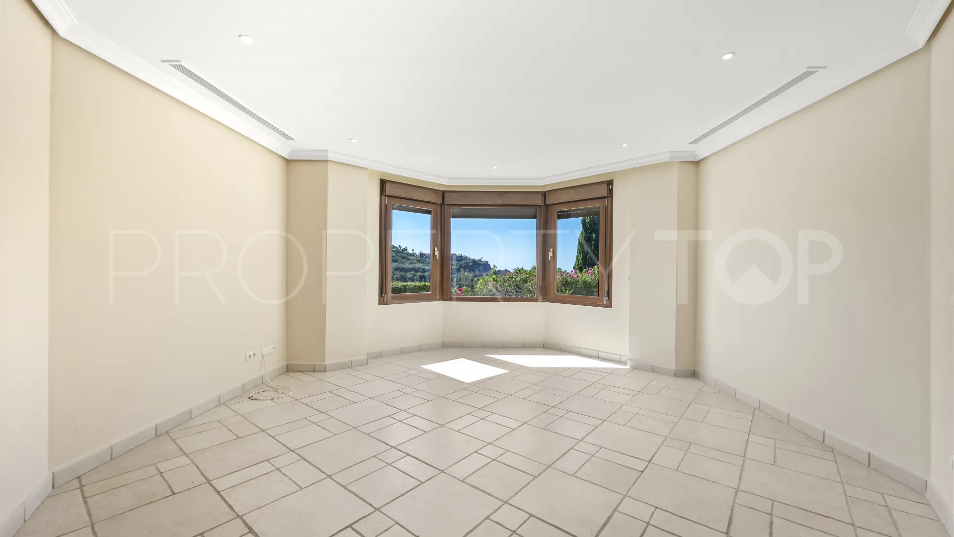 Villa with 5 bedrooms for sale in Los Arqueros