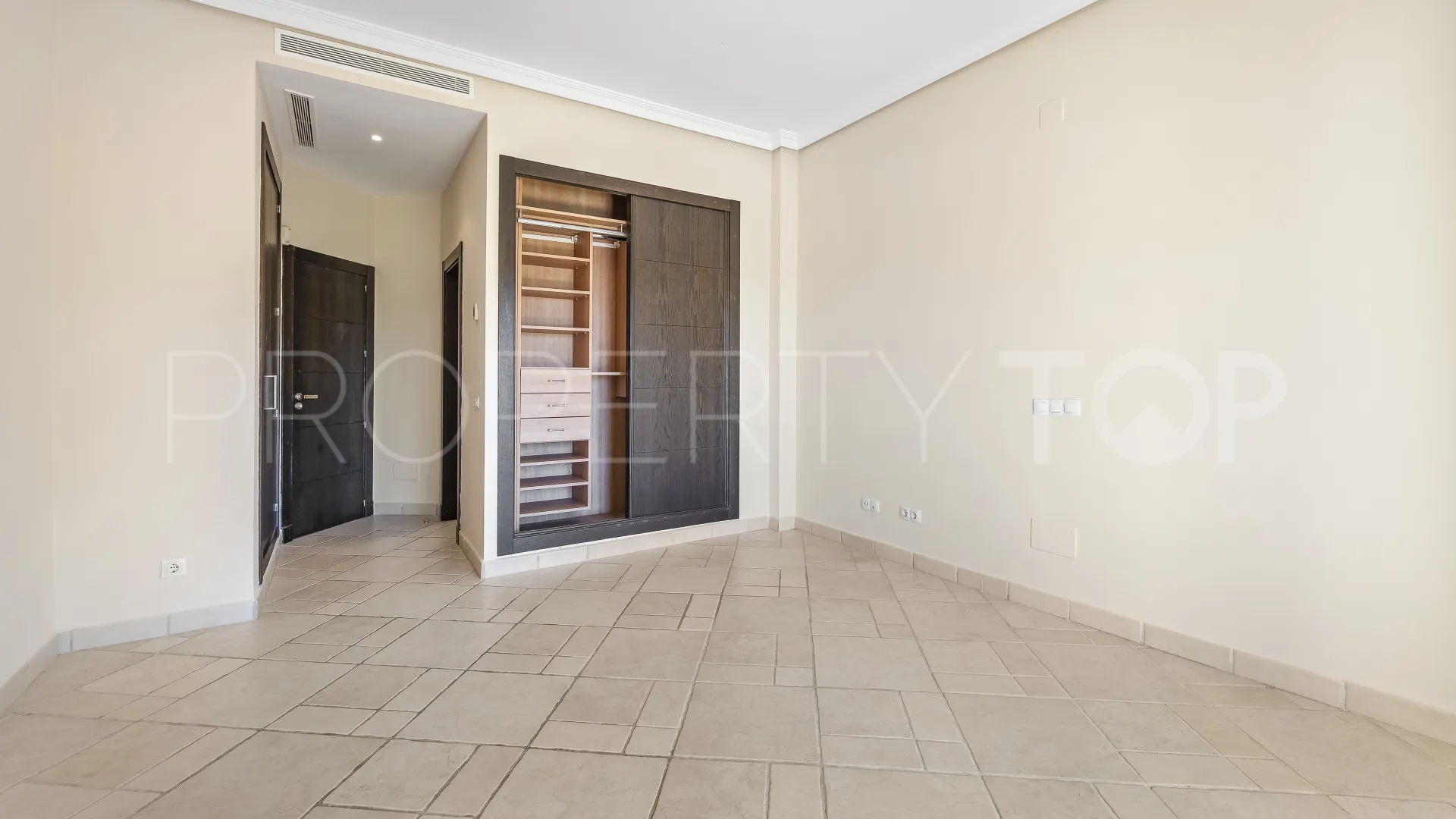 Villa with 5 bedrooms for sale in Los Arqueros