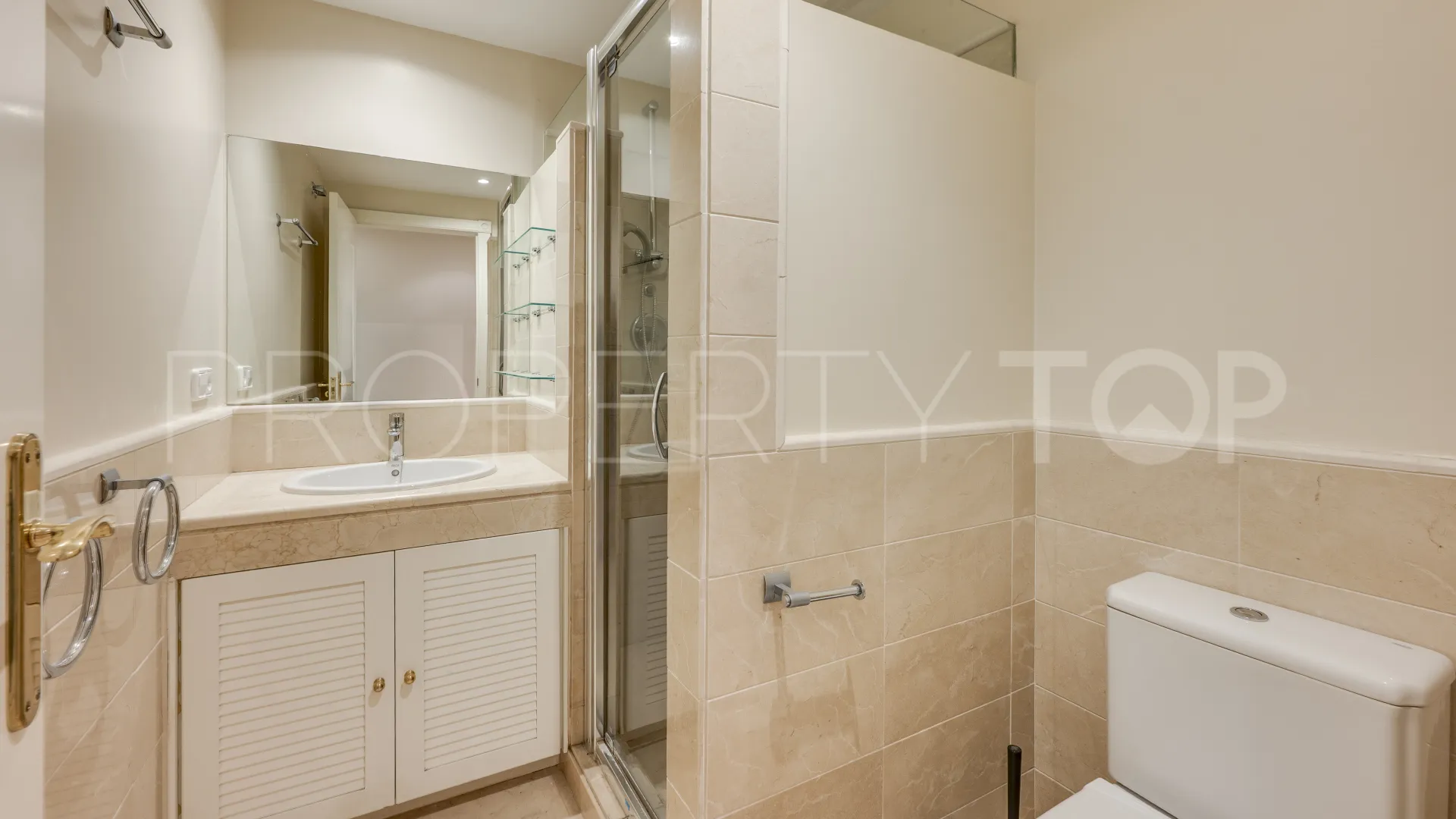 Penthouse for sale in Los Arqueros with 4 bedrooms