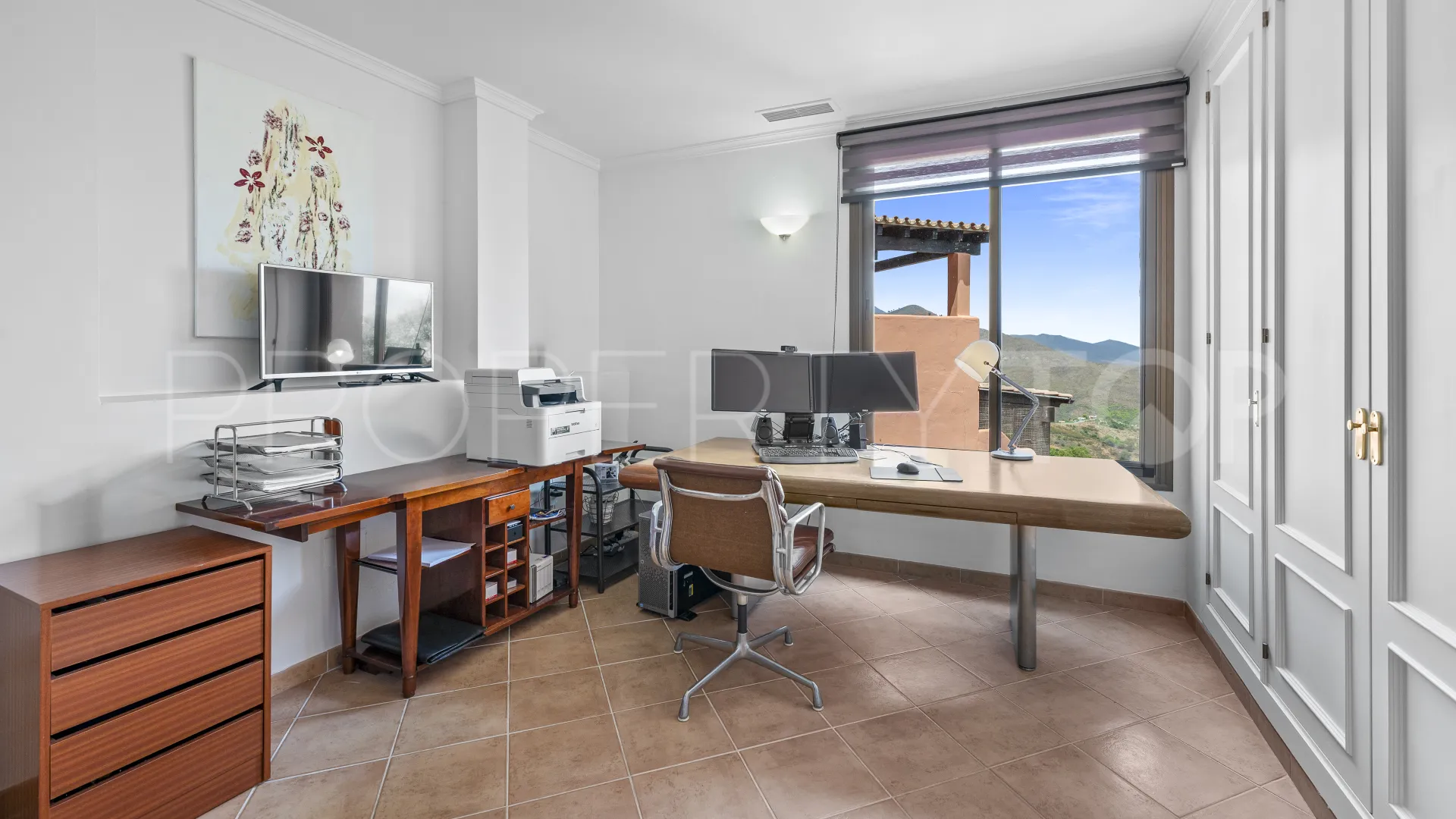 3 bedrooms La Mairena apartment for sale