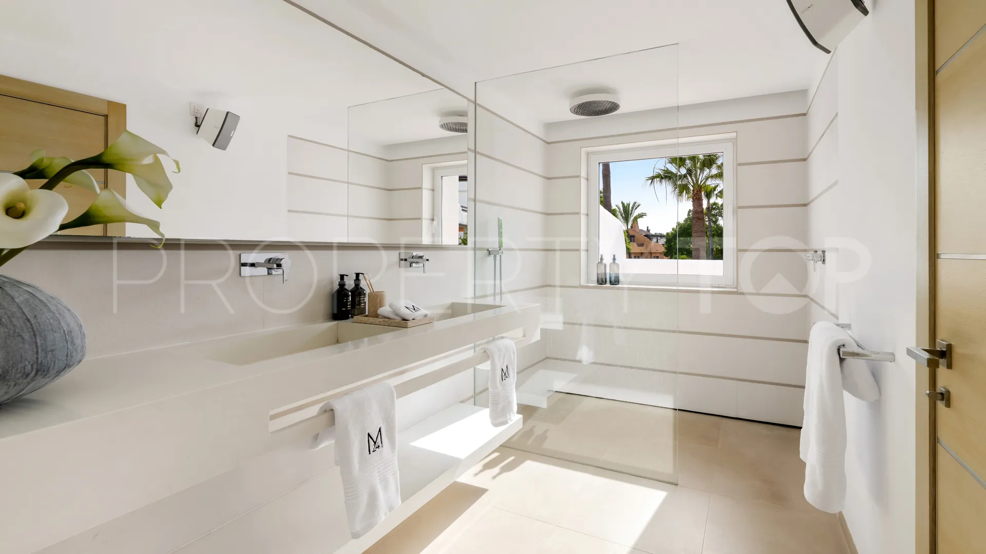 Golden Mile town house for sale