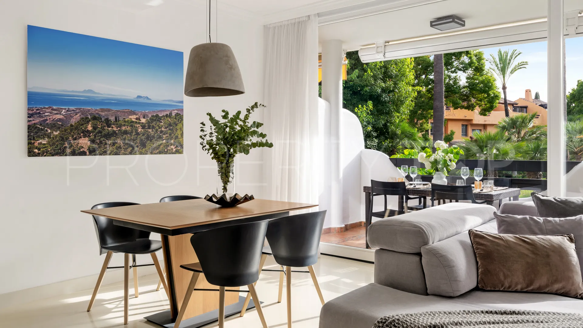 Golden Mile town house for sale