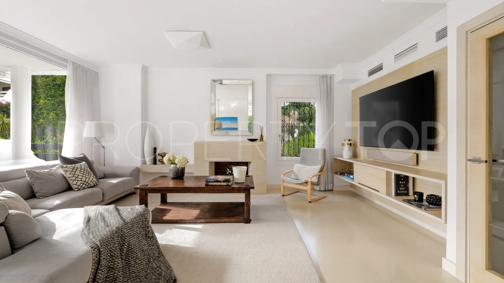 Golden Mile town house for sale