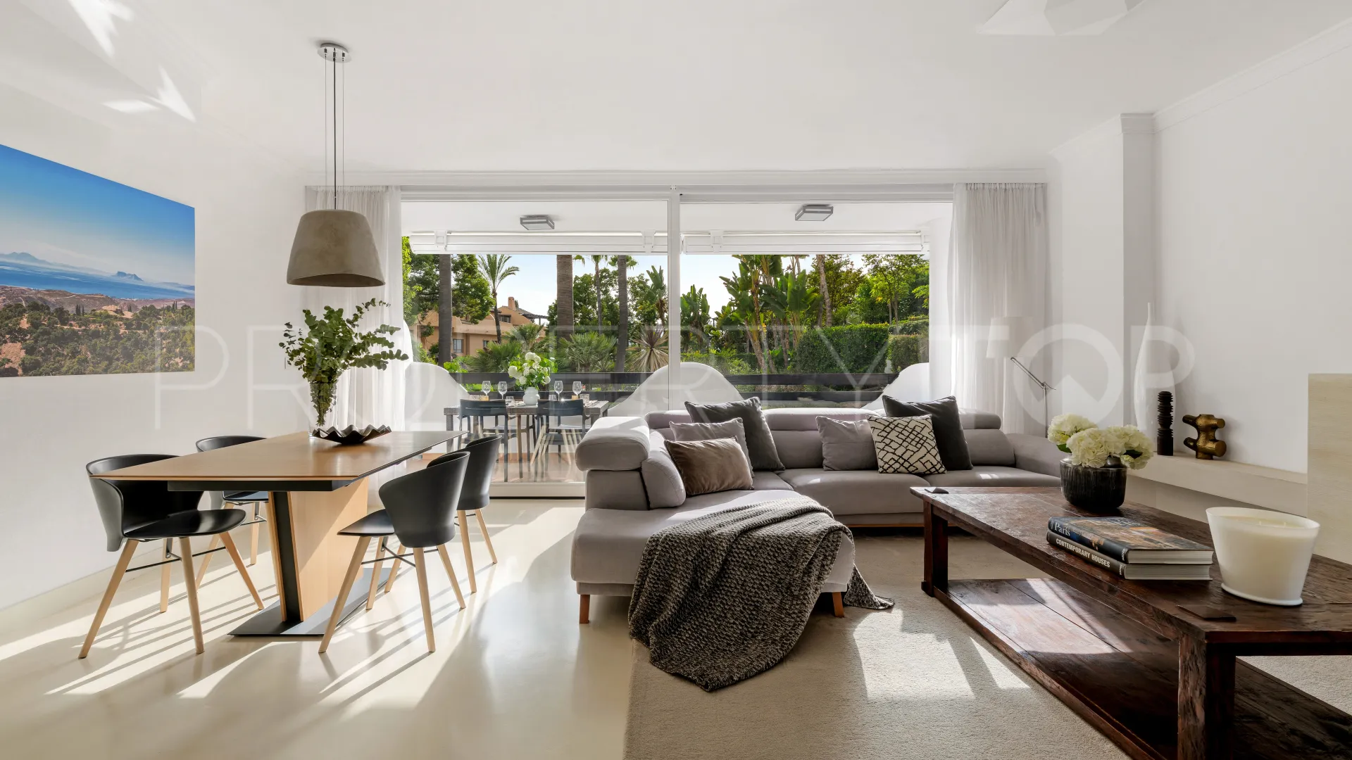 Golden Mile town house for sale