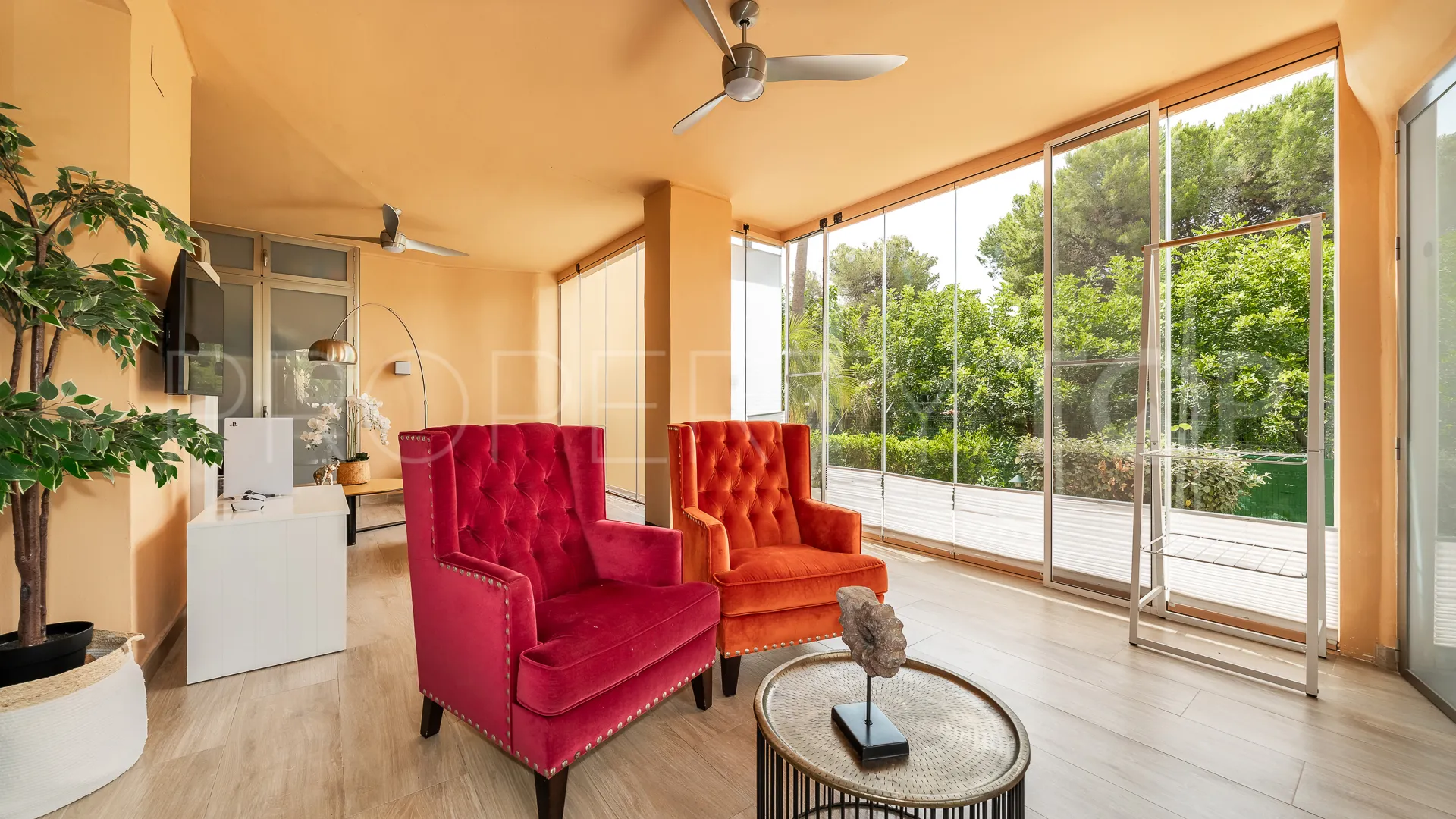 For sale ground floor apartment with 2 bedrooms in Sierra Blanca