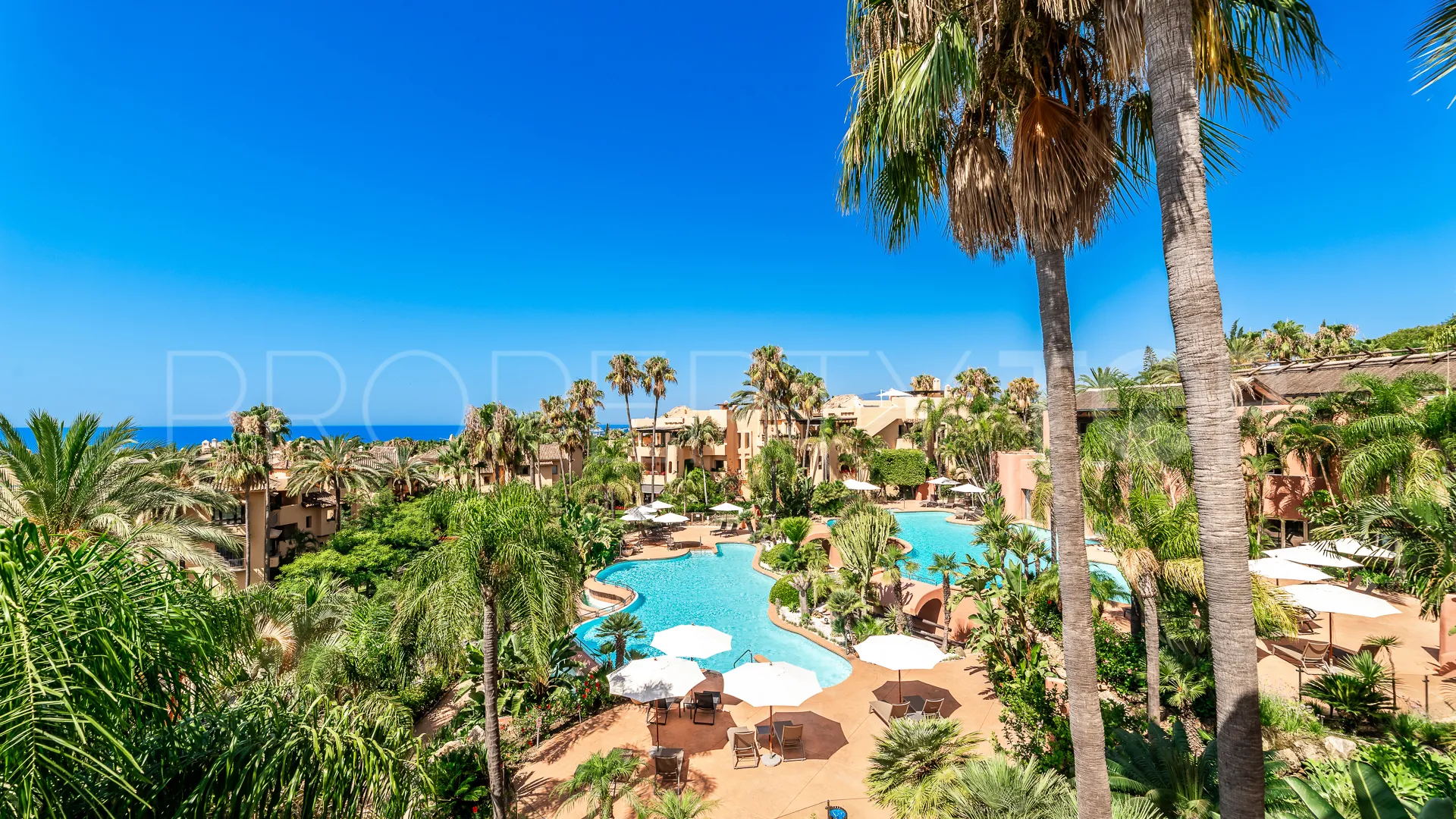 For sale ground floor apartment with 2 bedrooms in Sierra Blanca