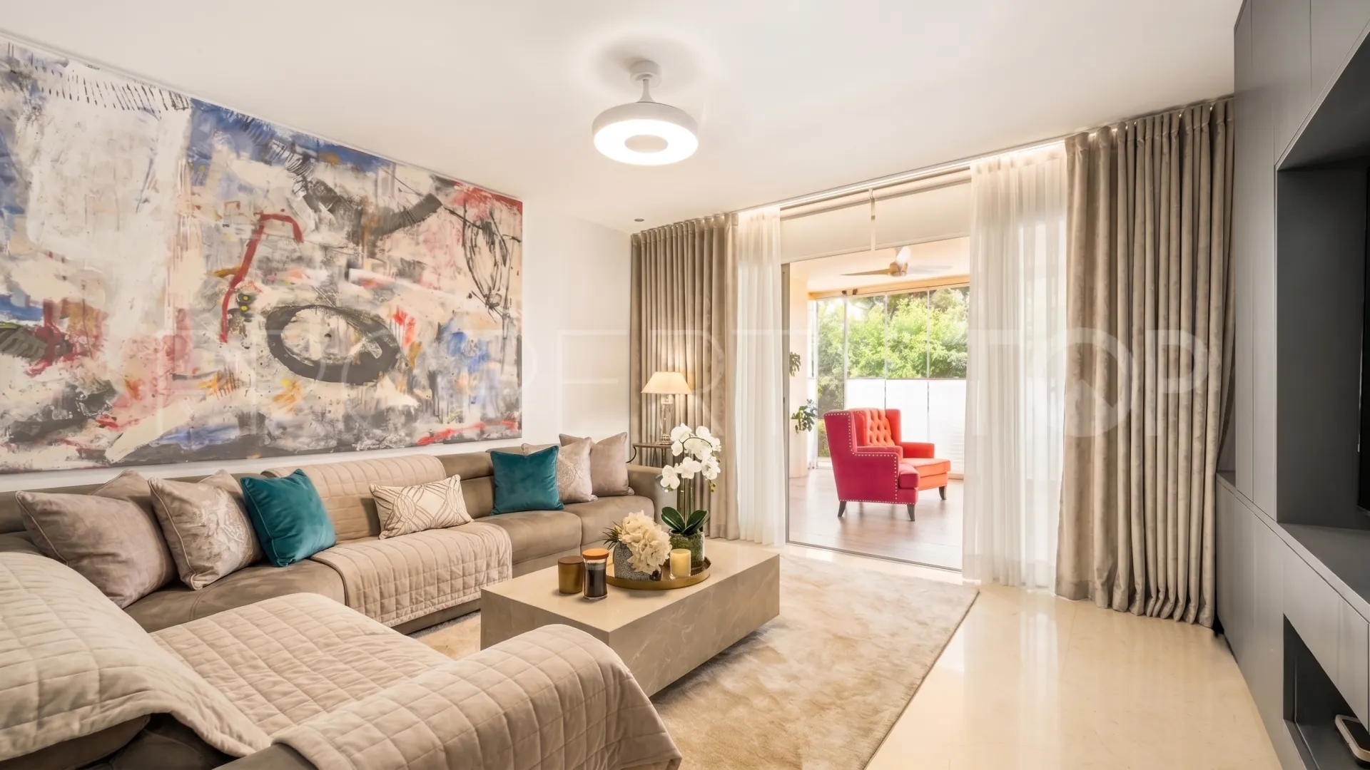 For sale ground floor apartment with 2 bedrooms in Sierra Blanca