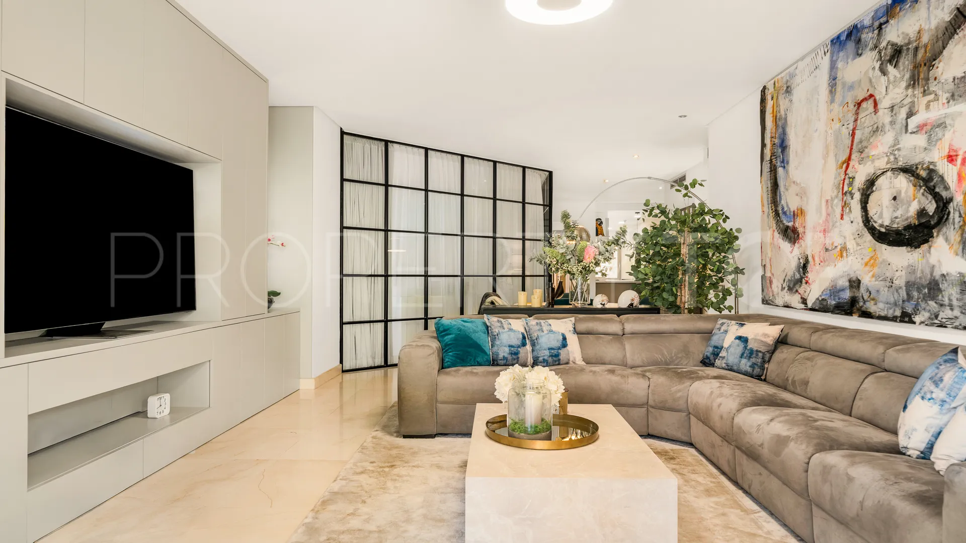 For sale ground floor apartment with 2 bedrooms in Sierra Blanca